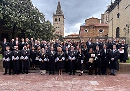 La foto de familia de las celebraciones de San Ivo.