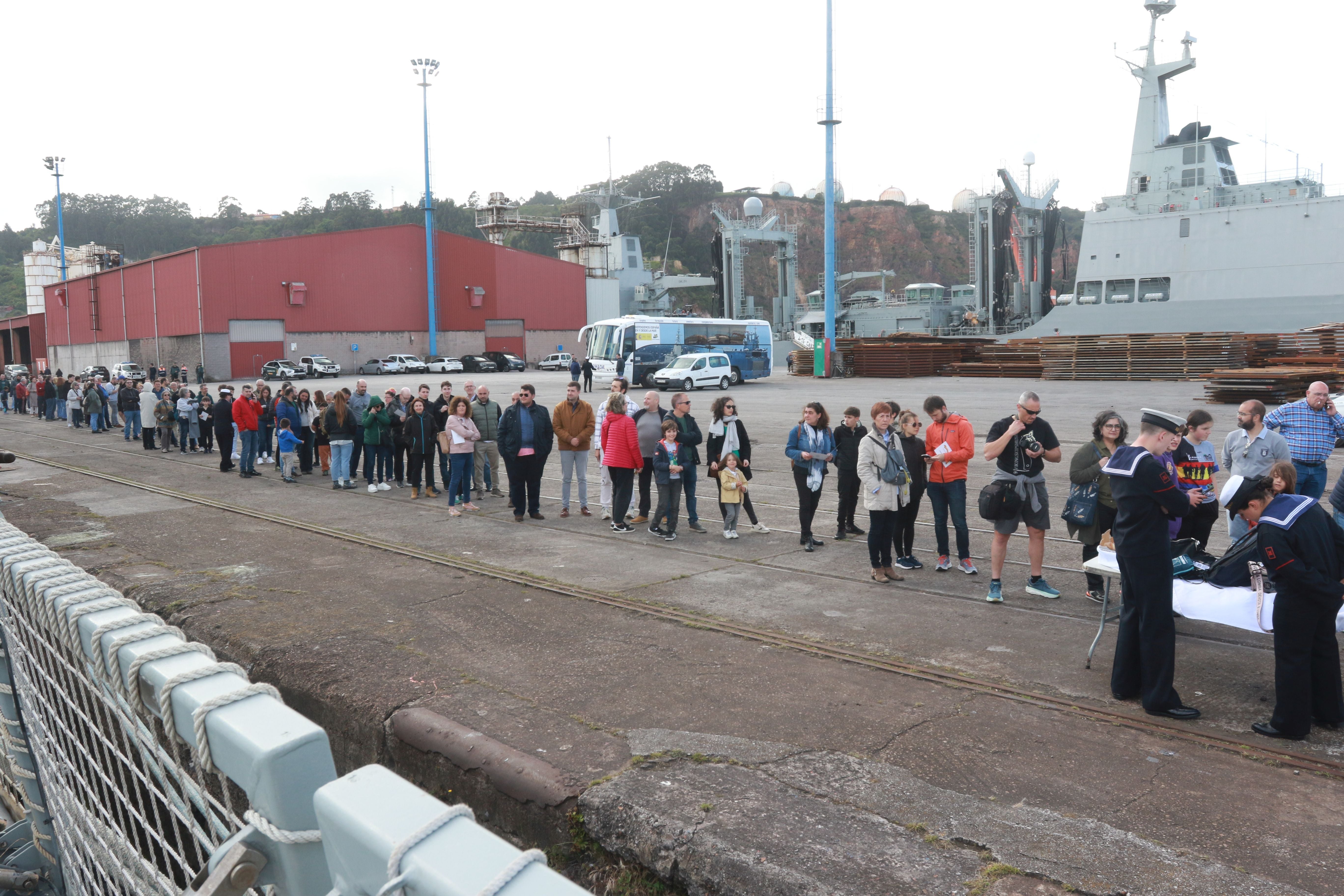 La Armada se expone en Gijón: conoce la fragata &#039;Álvaro de Bazán&#039; y el buque &#039;Cantabria&#039;