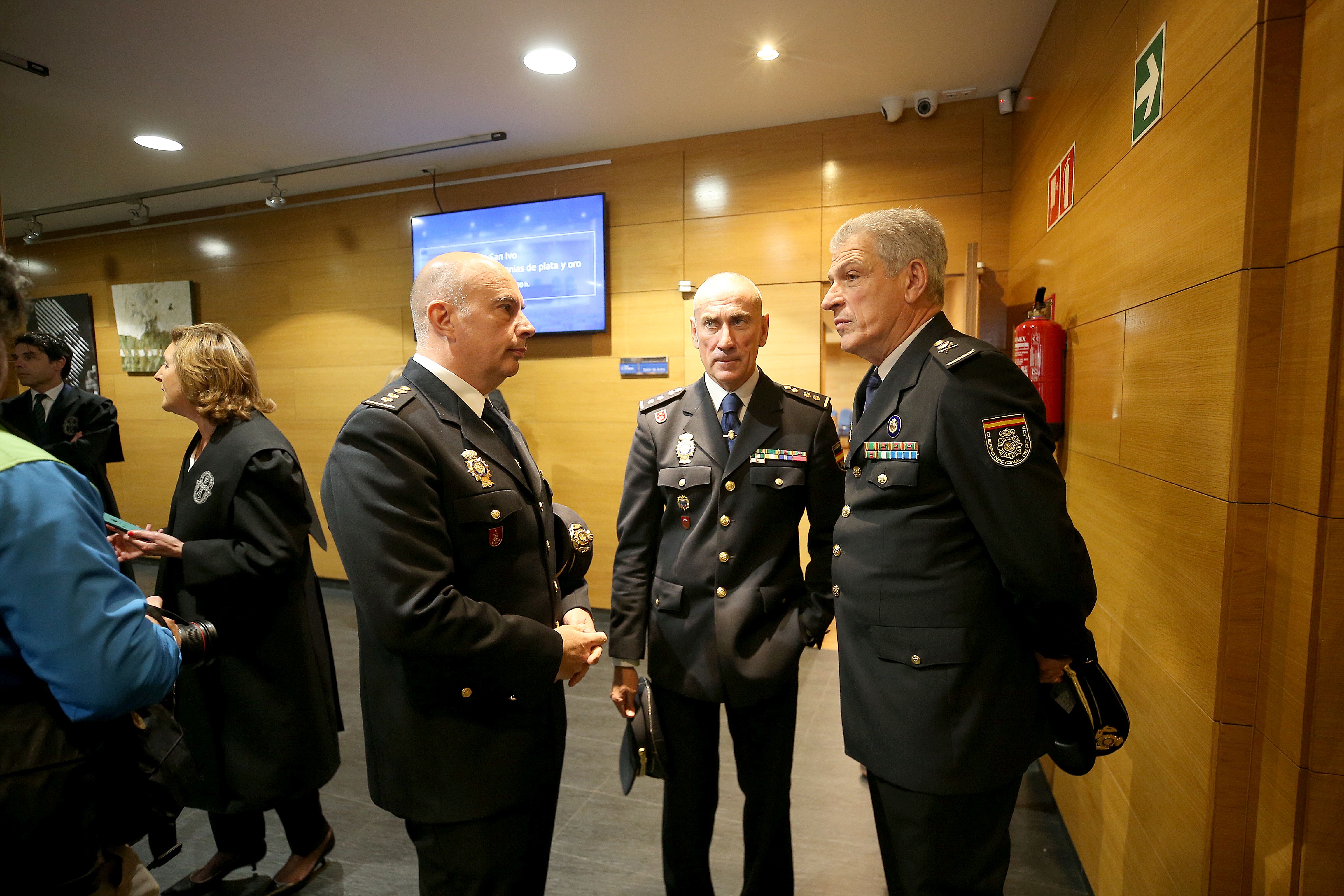 Entrega de insignias en el Colegio de Abogados de Oviedo