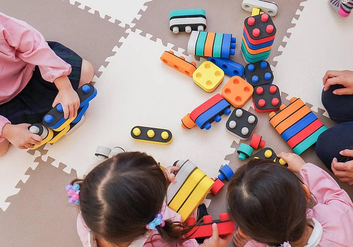 El Principado dio luz verde al proyecto Les Escuelines que regulará la primera red autonómica, pública y gratuita del país para el alumnado de 0 a 3 años.