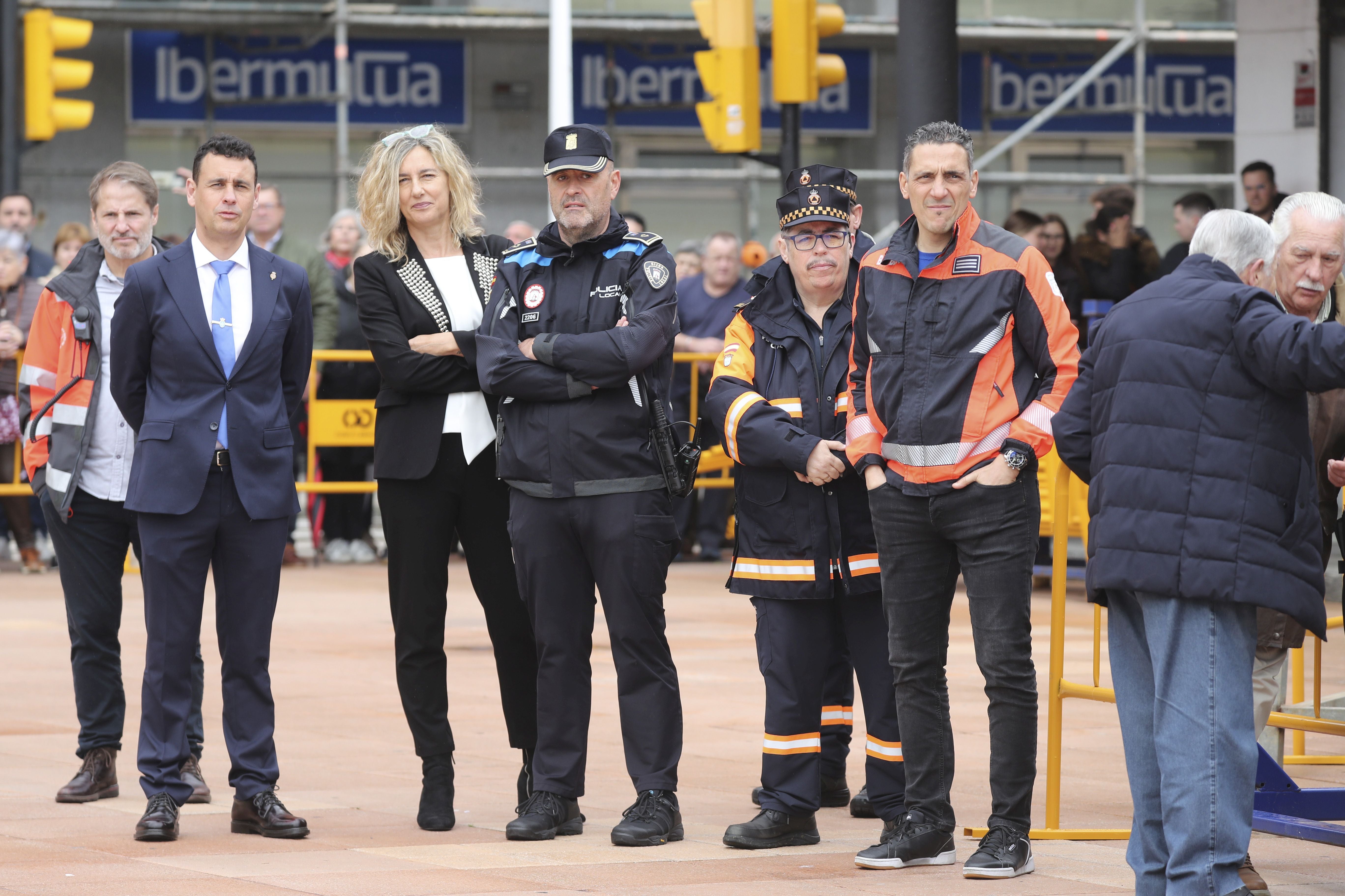 Las imágenes de la jura de bandera en Gijón (1)