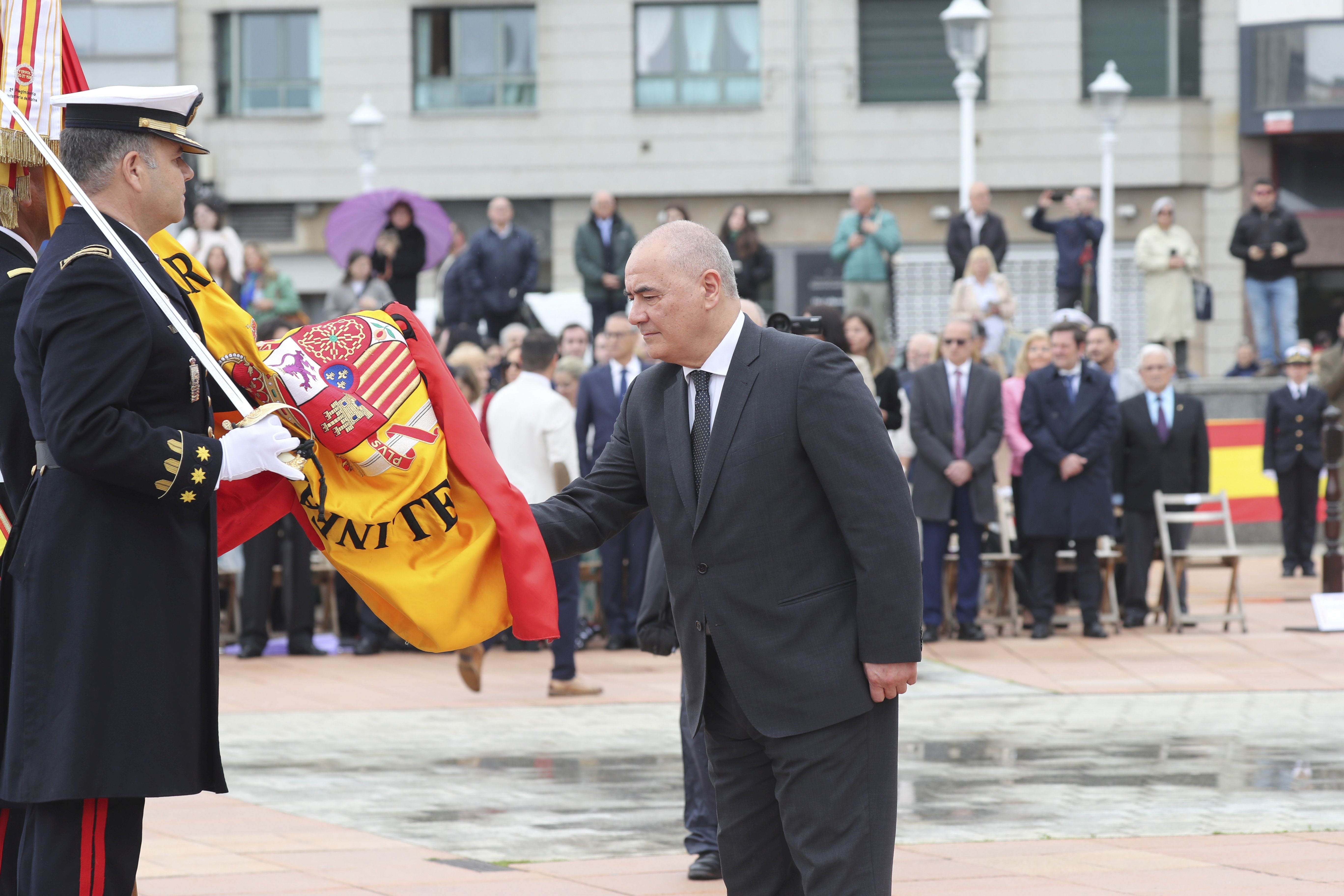 Las imágenes de la jura de bandera en Gijón (2)