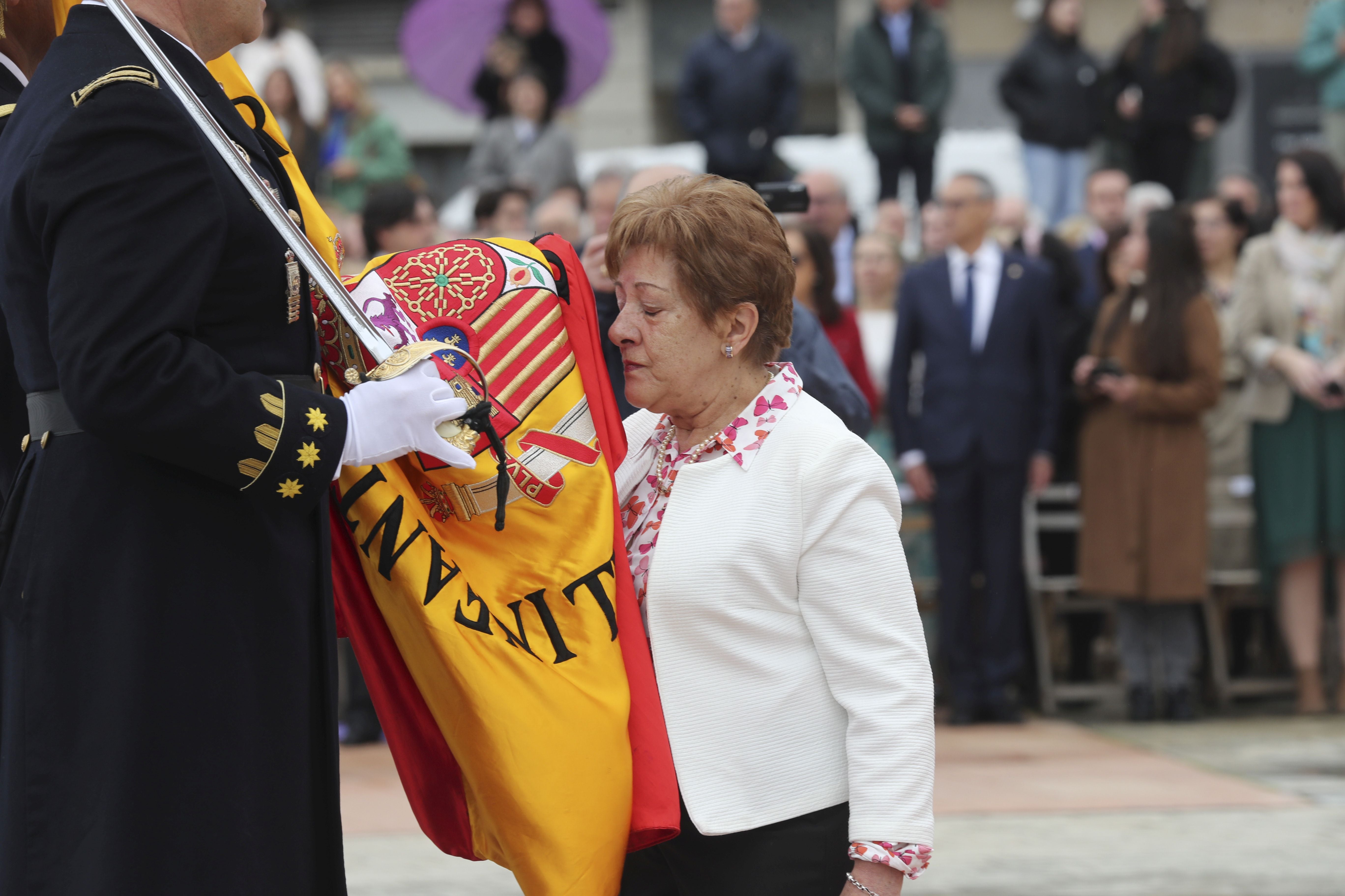 Las imágenes de la jura de bandera en Gijón (2)