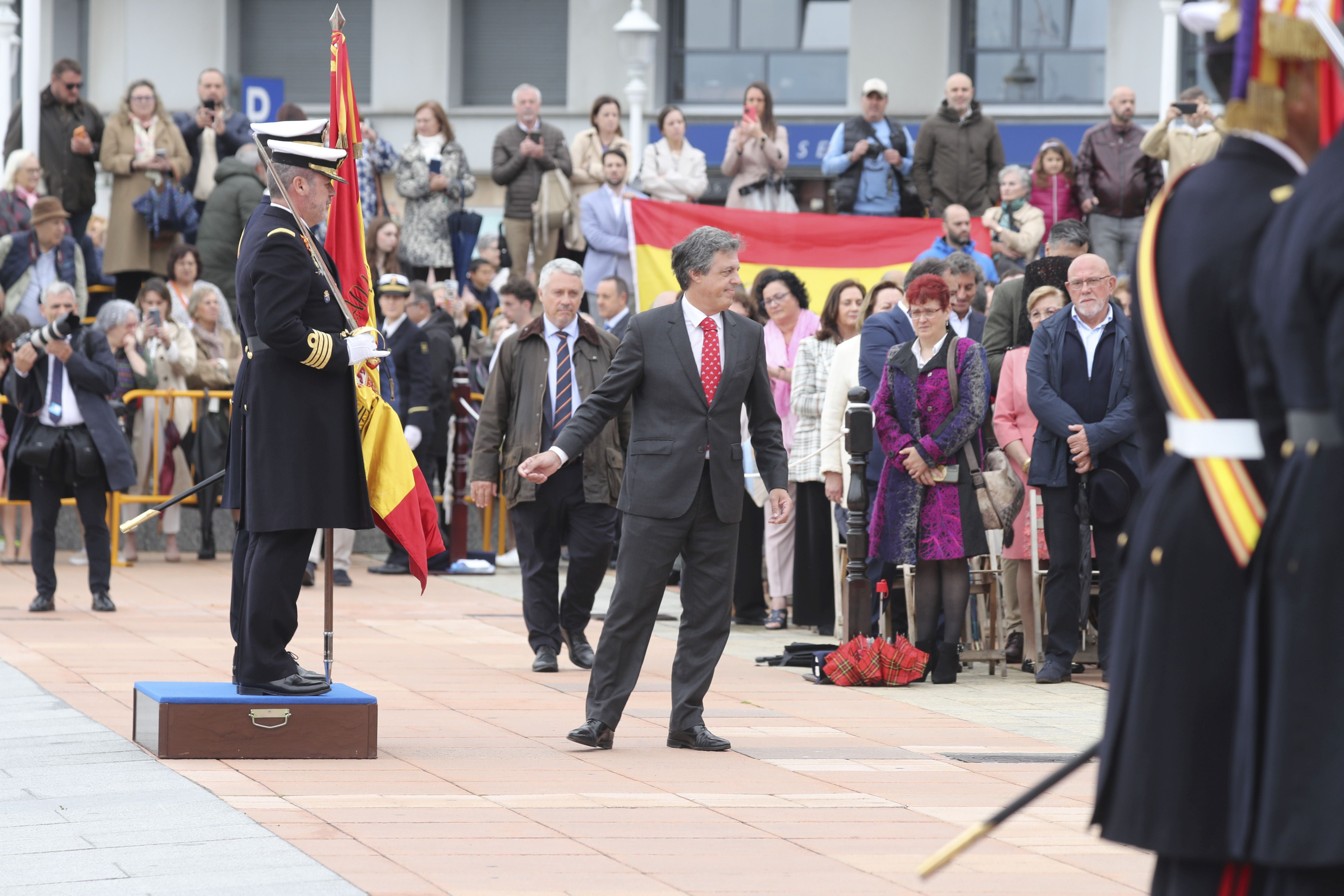 Las imágenes de la jura de bandera en Gijón (2)