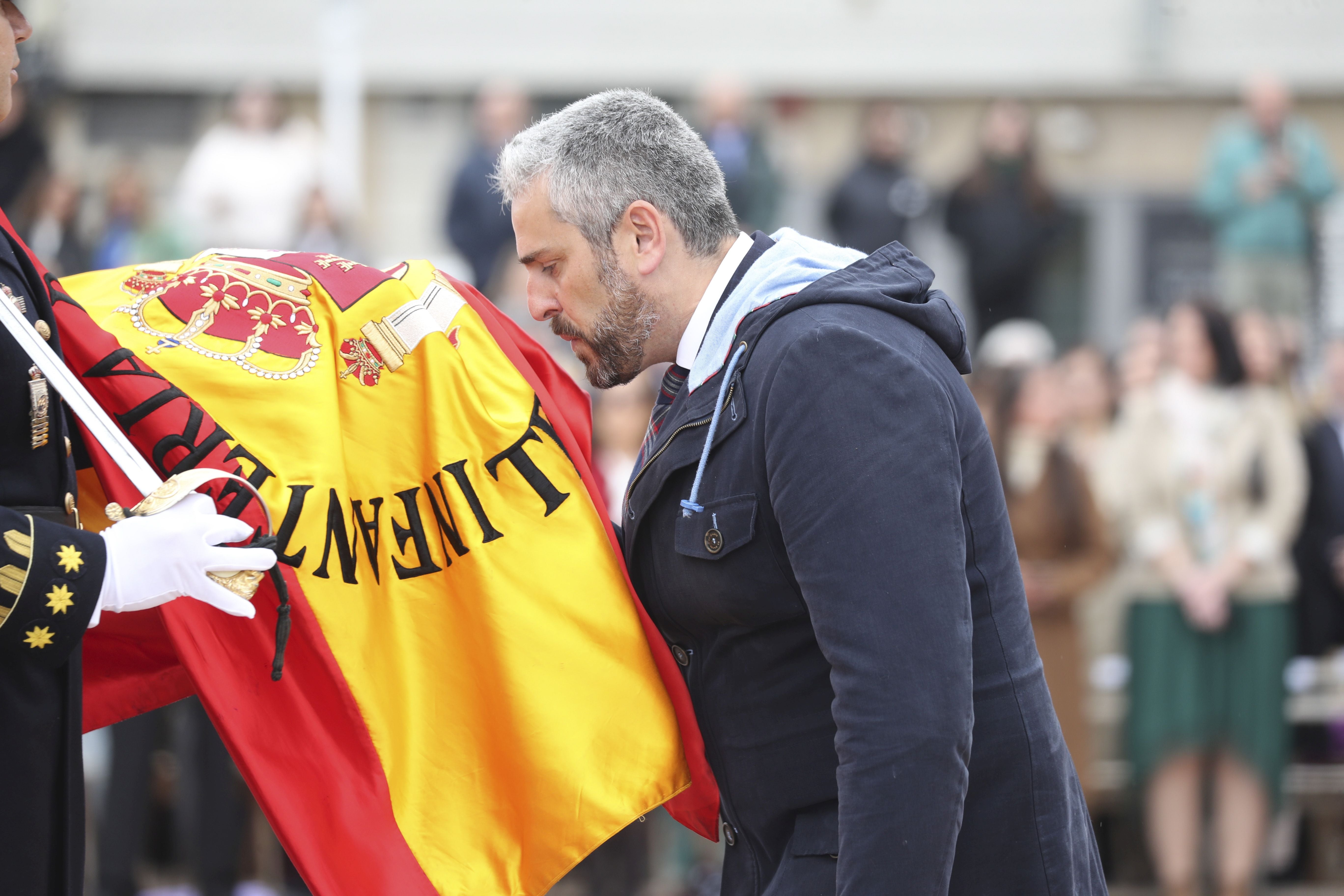 Las imágenes de la jura de bandera en Gijón (3)