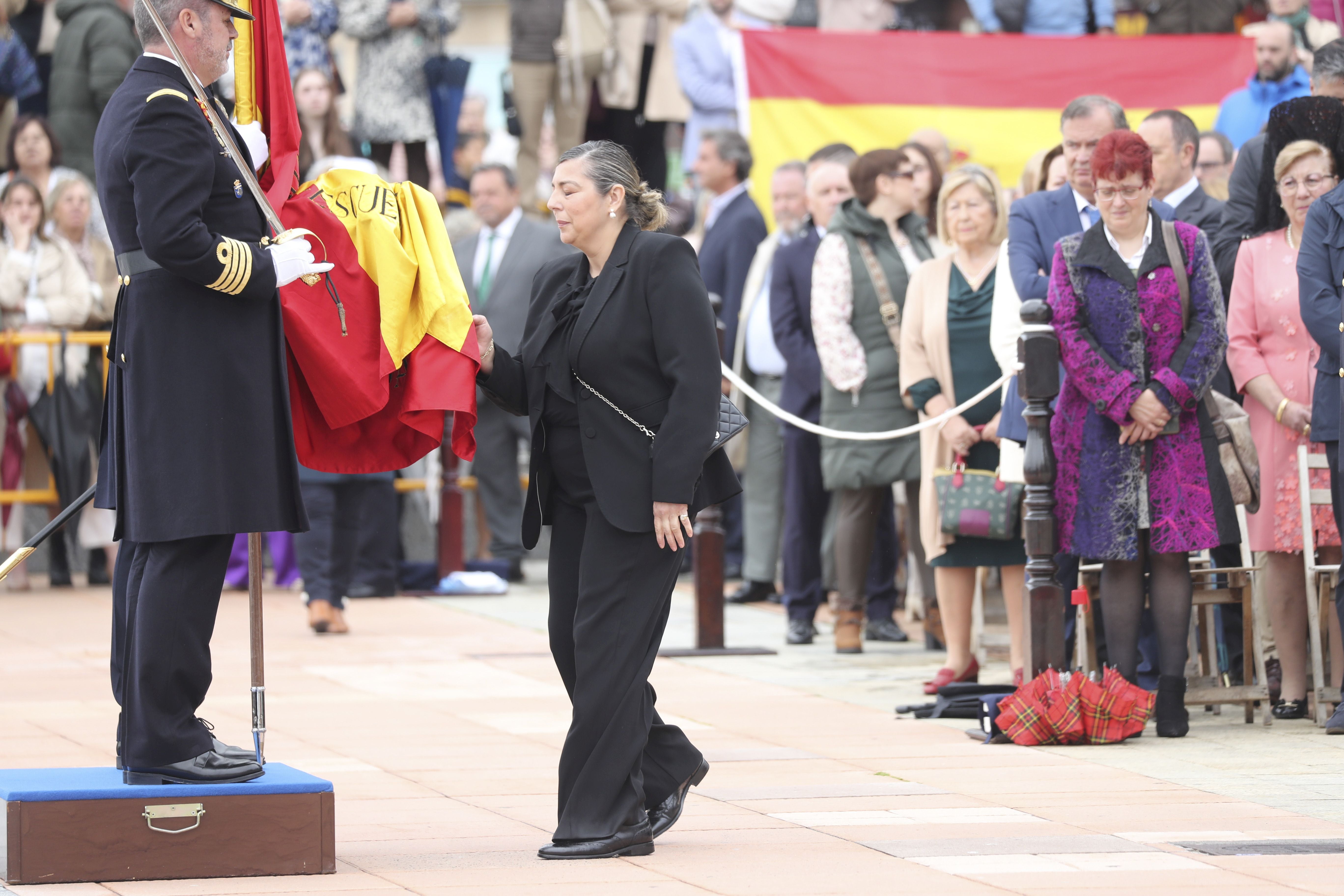 Las imágenes de la jura de bandera en Gijón (3)