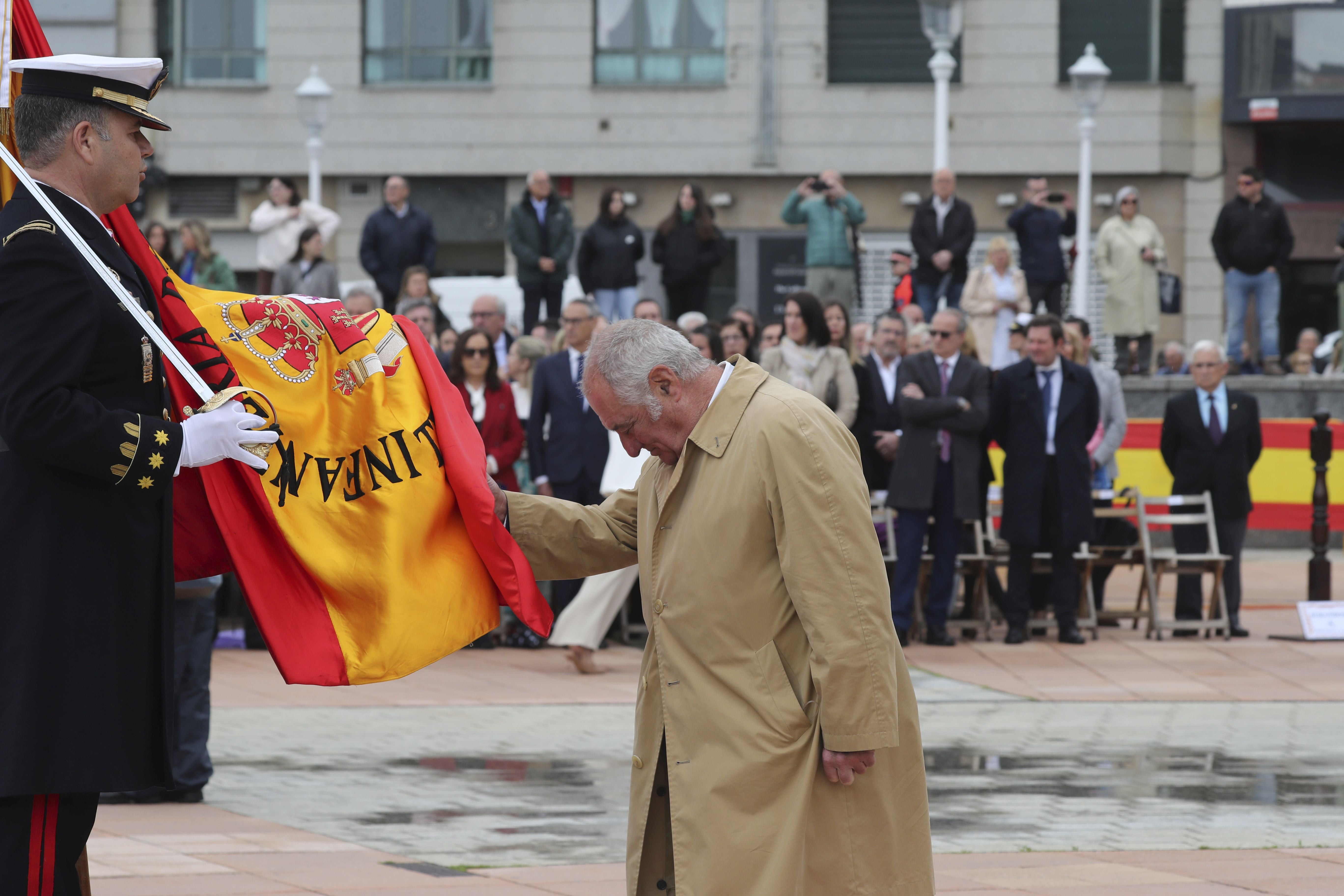 Las imágenes de la jura de bandera en Gijón (3)