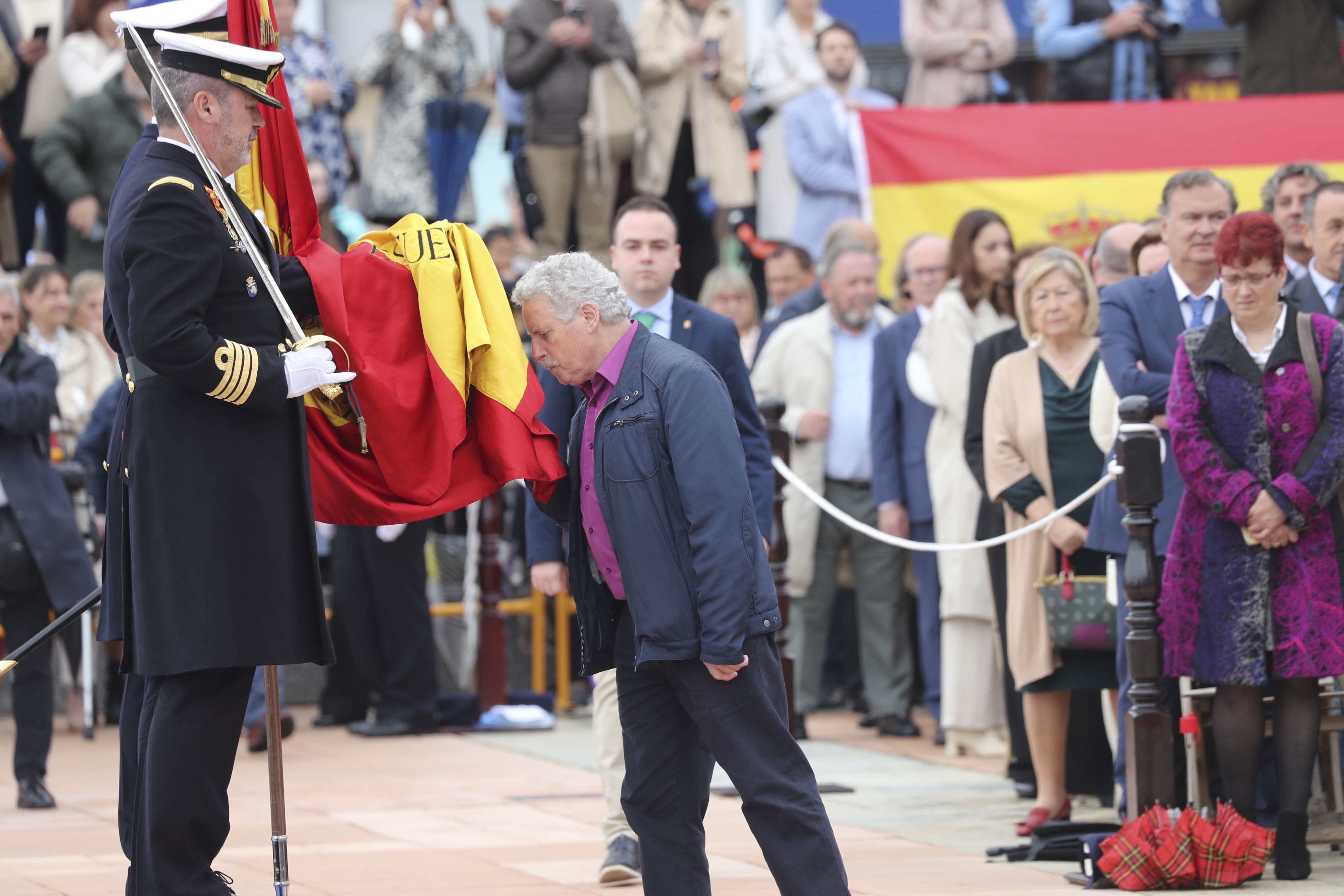 Las imágenes de la jura de bandera en Gijón (3)