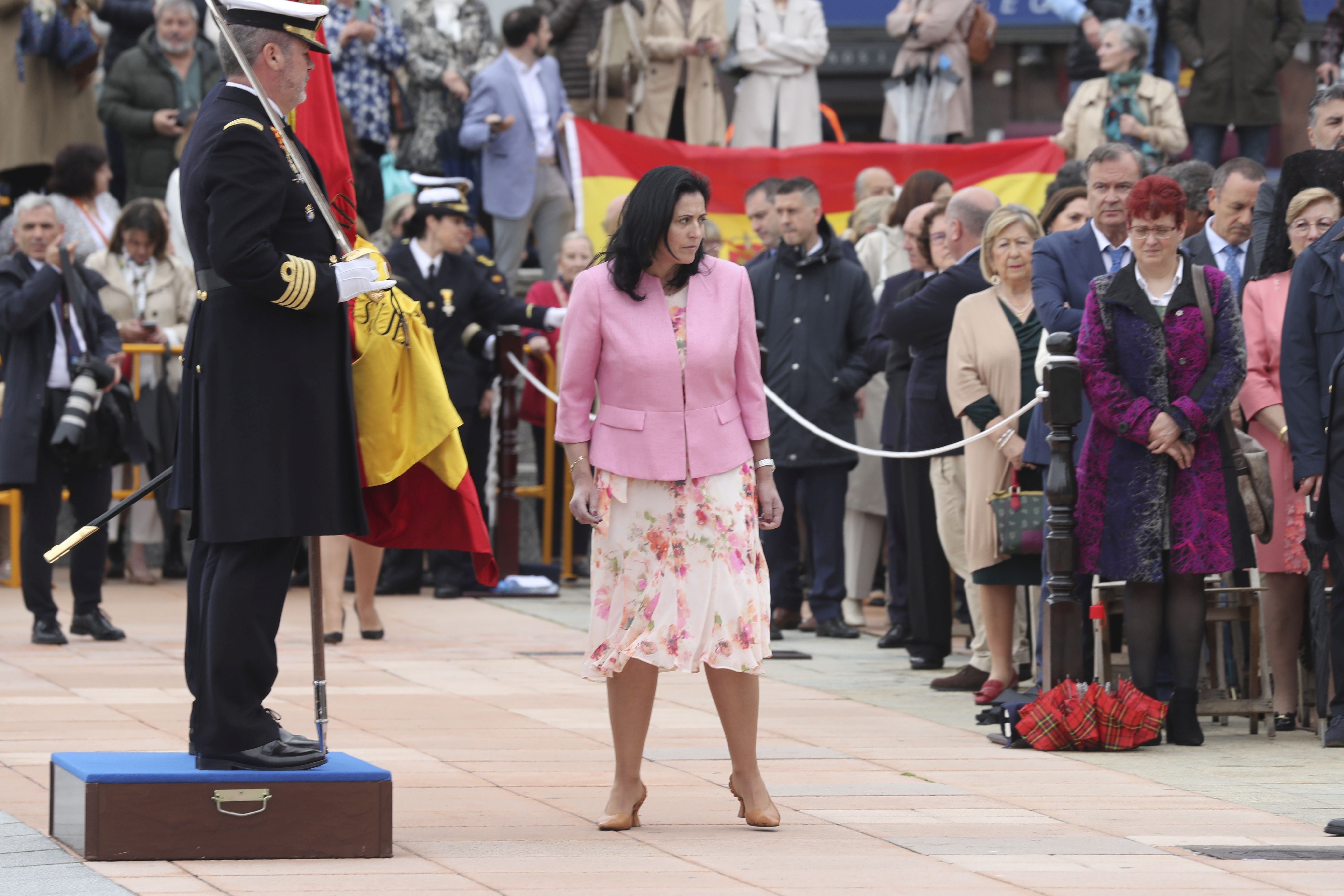 Las imágenes de la jura de bandera en Gijón (4)