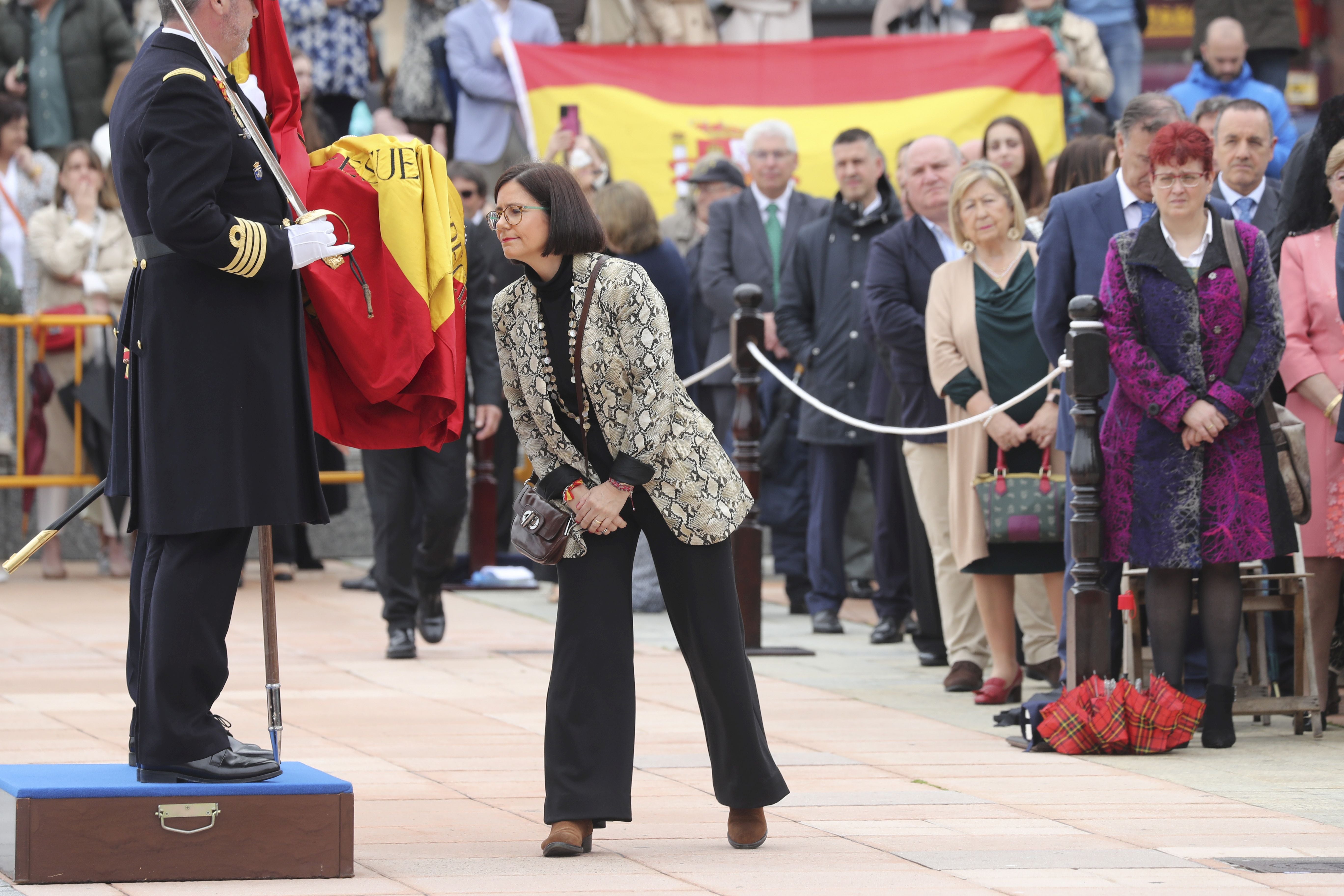 Las imágenes de la jura de bandera en Gijón (5)