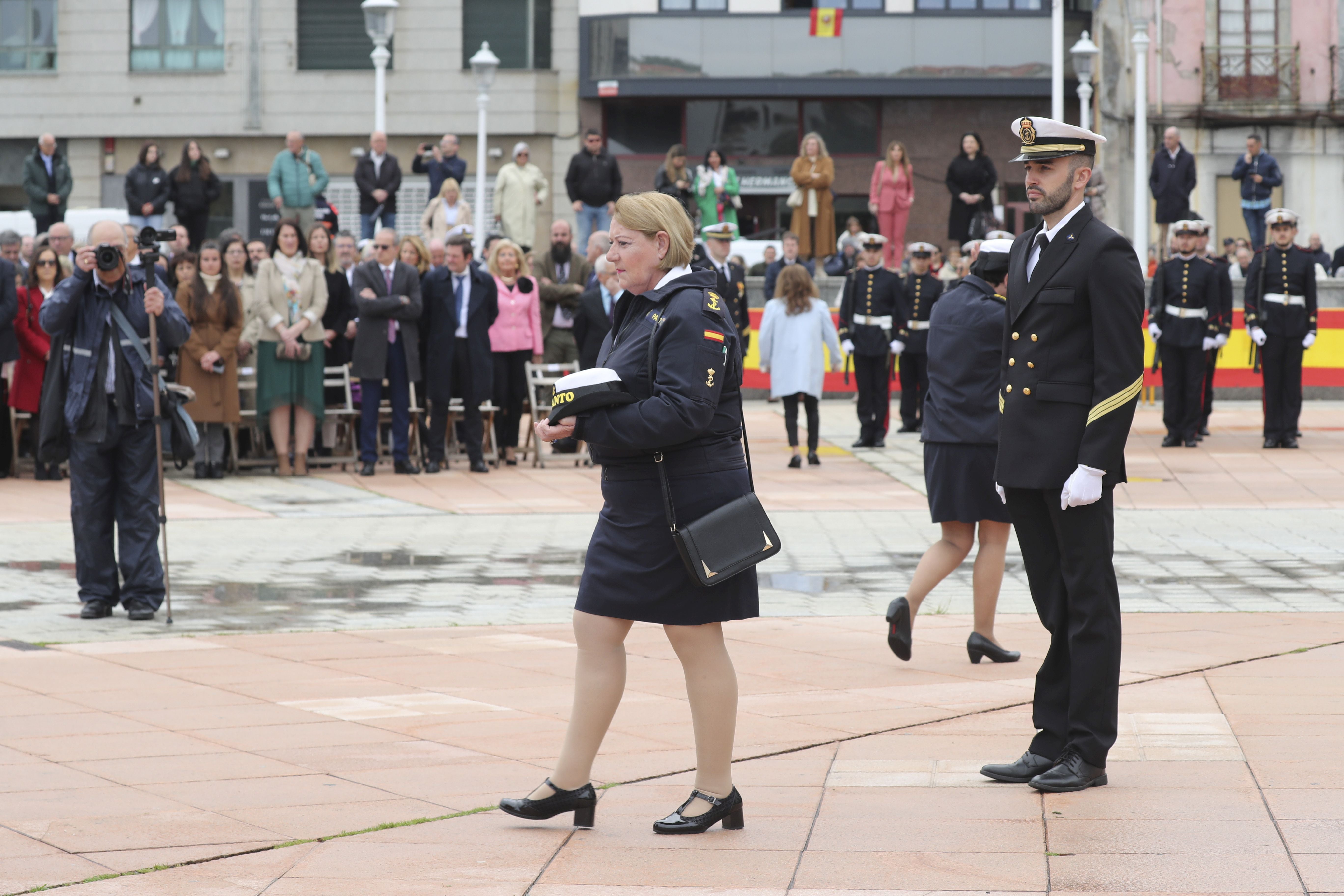 Las imágenes de la jura de bandera en Gijón (5)