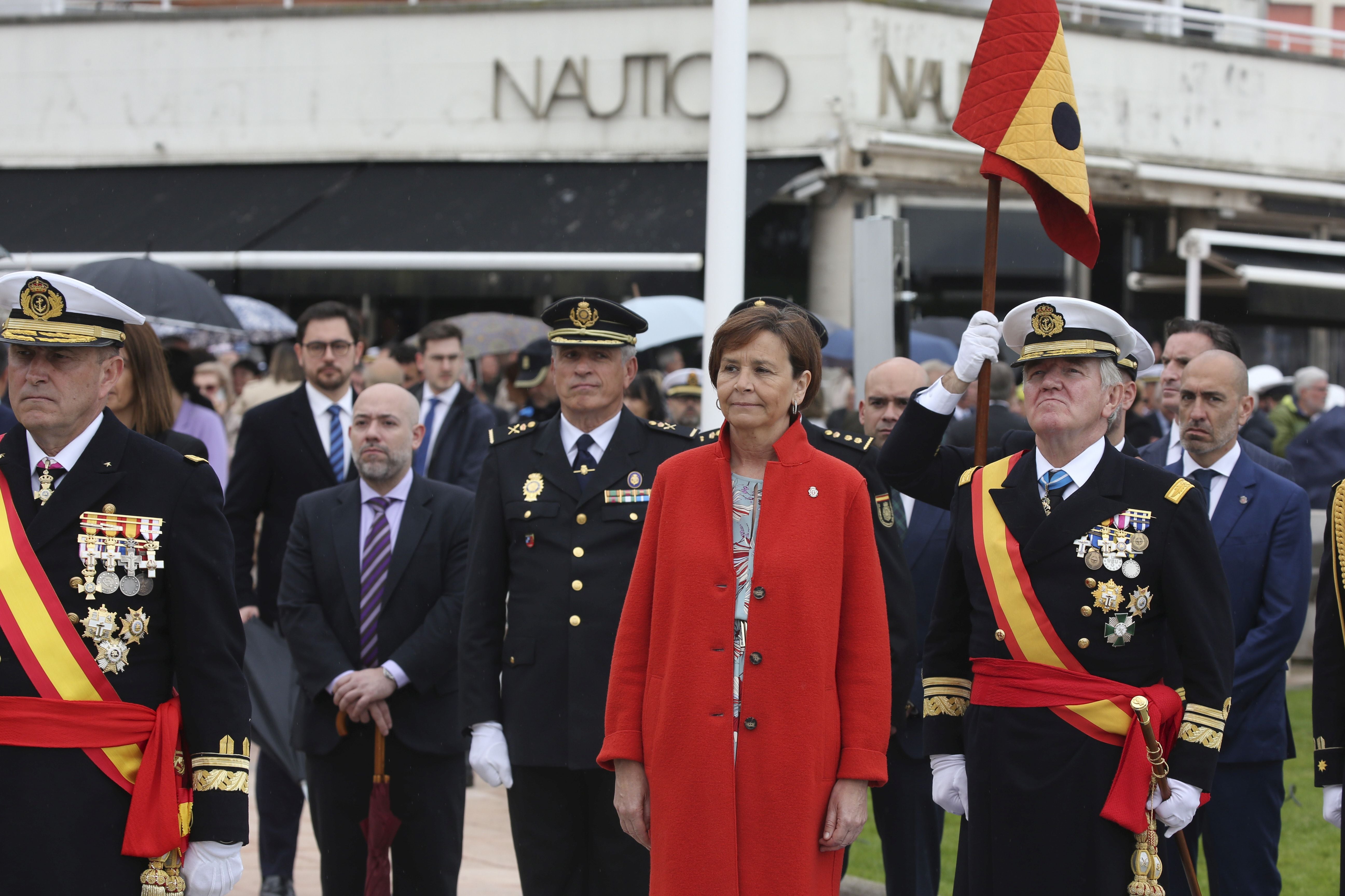 Las imágenes de la jura de bandera en Gijón (1)