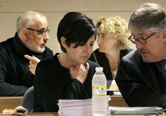 Rosario Porto y Alfonso Basterra durante la celebración del juicio por la muerte de su hija.