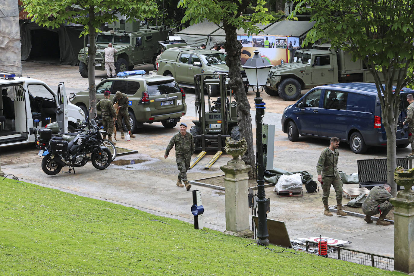 Los preparativos de las Fuerzas Armadas en Oviedo