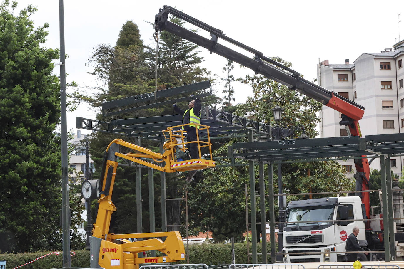 Los preparativos de las Fuerzas Armadas en Oviedo