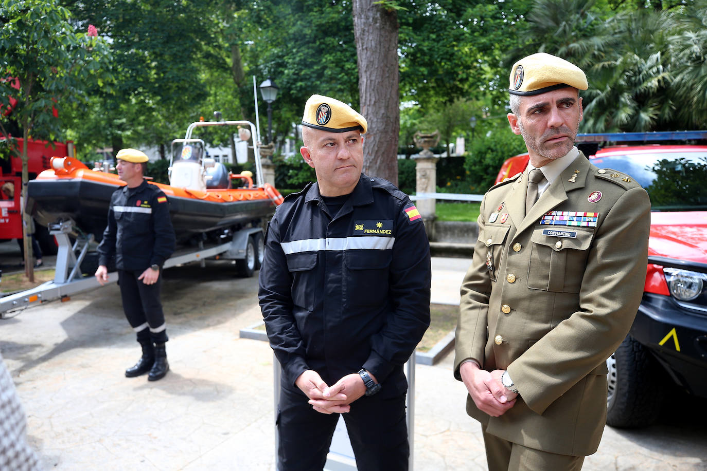 Oviedo se transforma en un escenario militar: así es la exposición en el Bombé