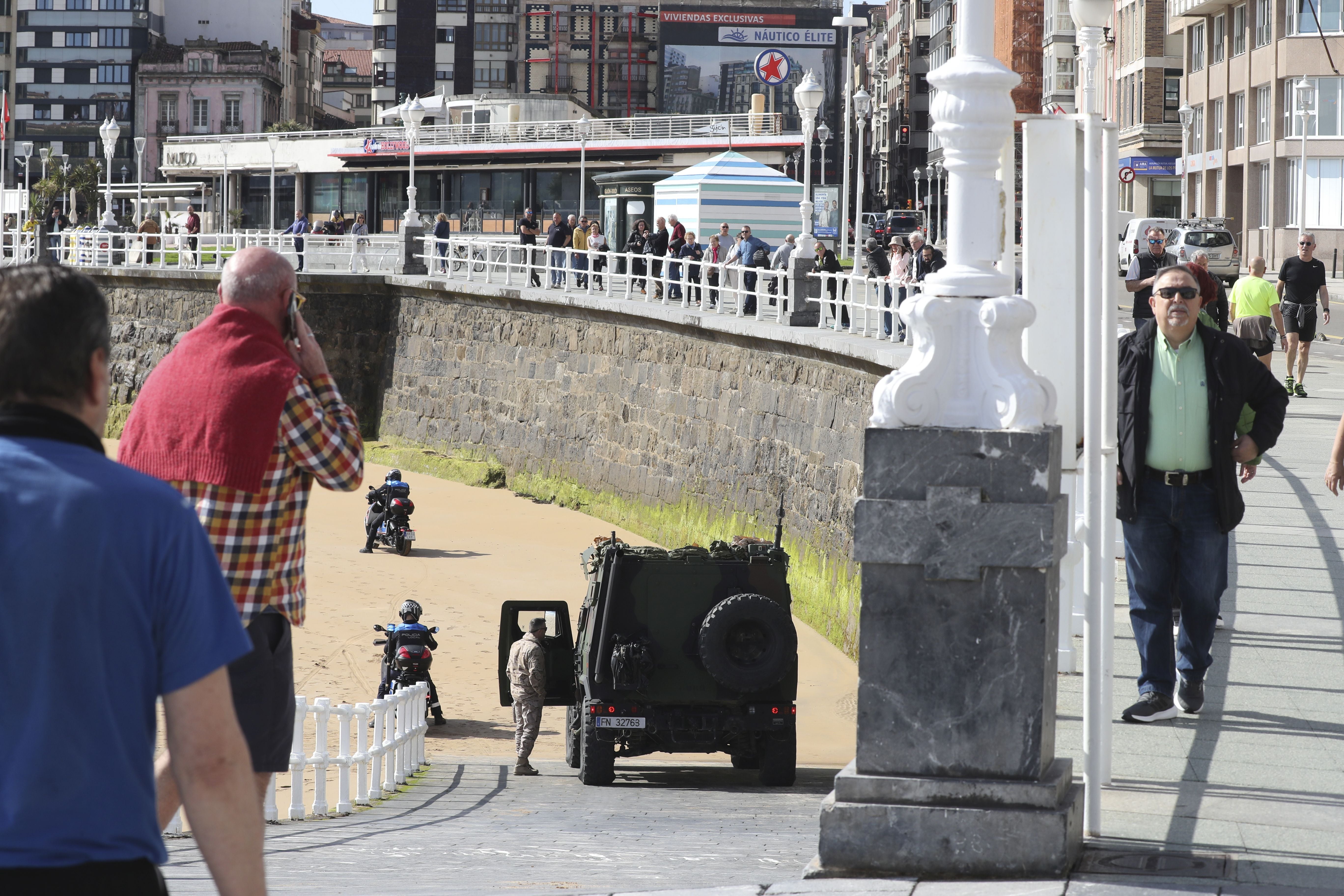 Gijón vive un desembarco de película del Ejército