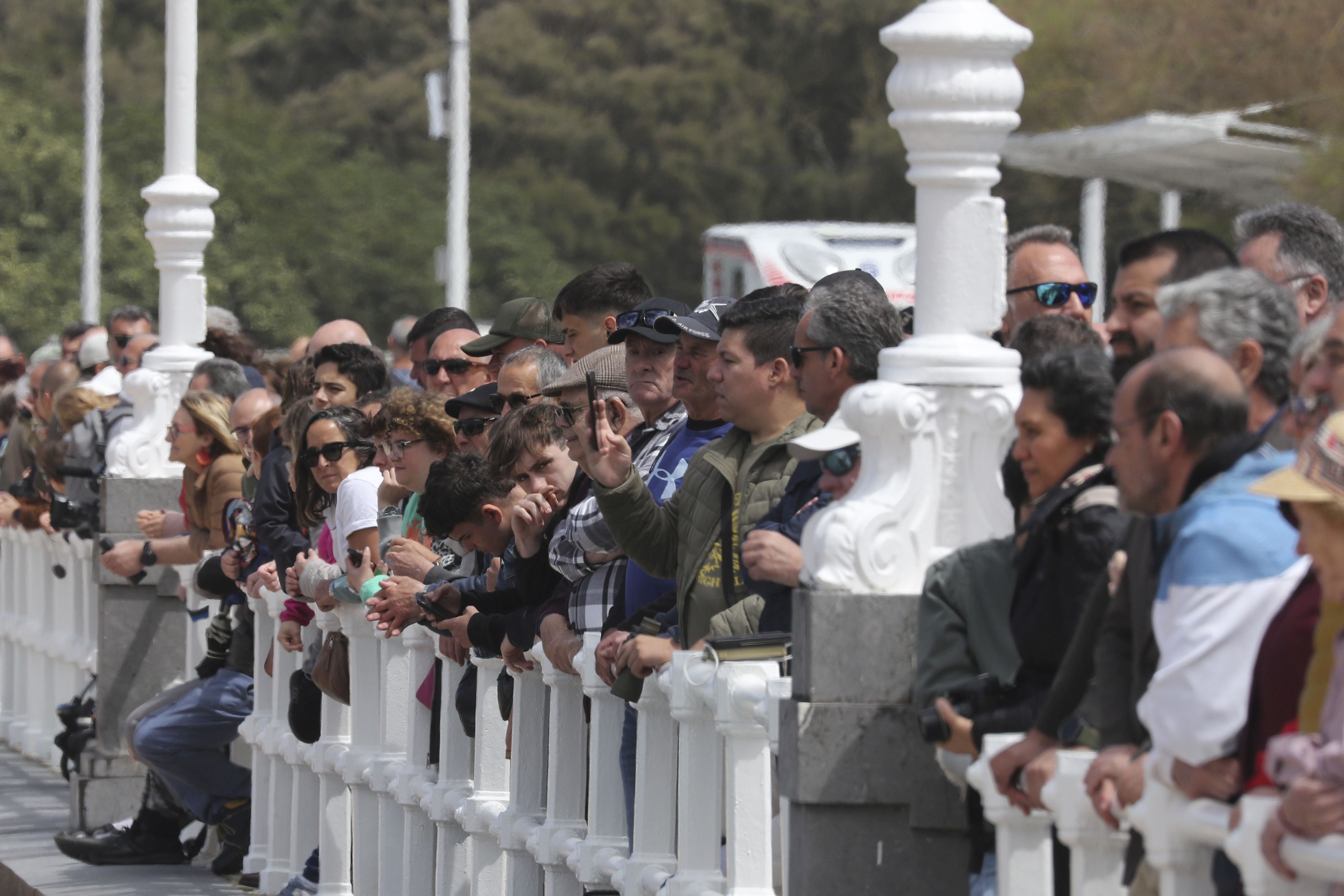 Gijón vive un desembarco de película del Ejército