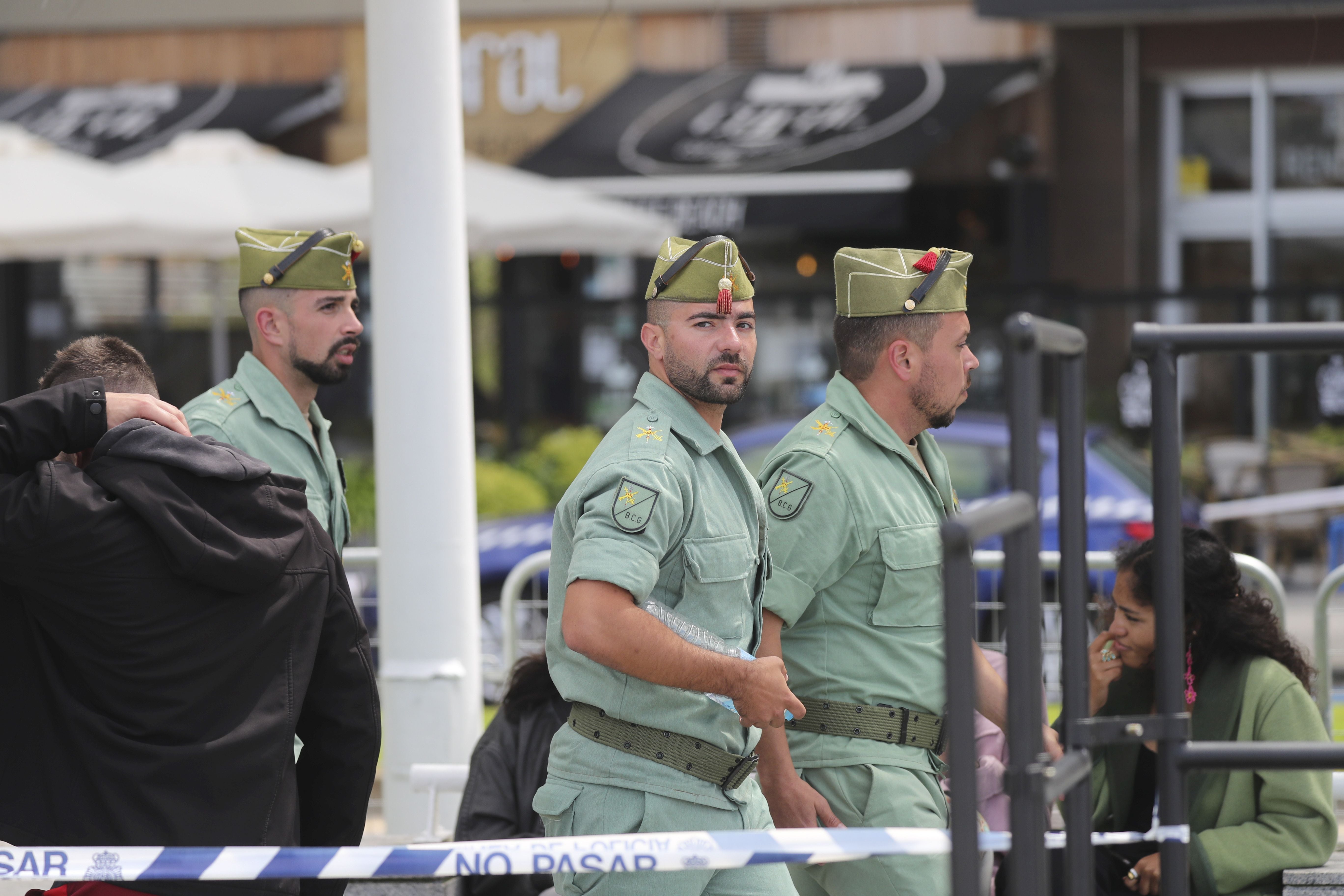 Gijón vive un desembarco de película del Ejército