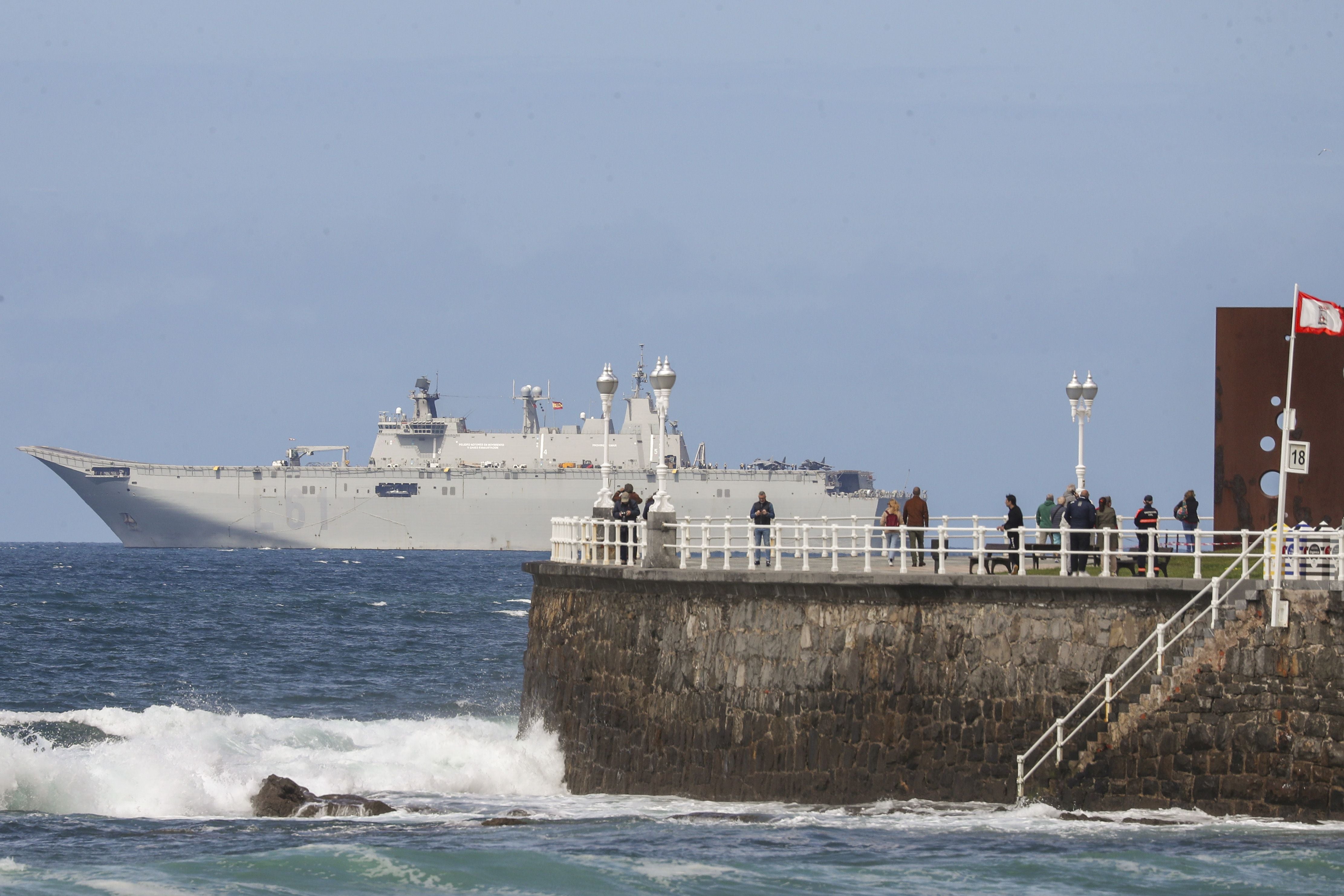 Gijón vive un desembarco de película del Ejército