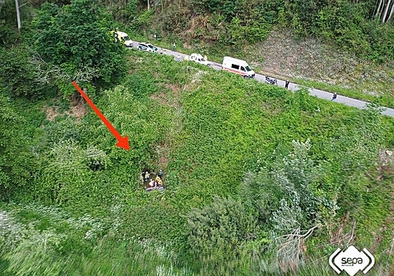 Lugar del rescate tras el accidente sucedido en Pravia