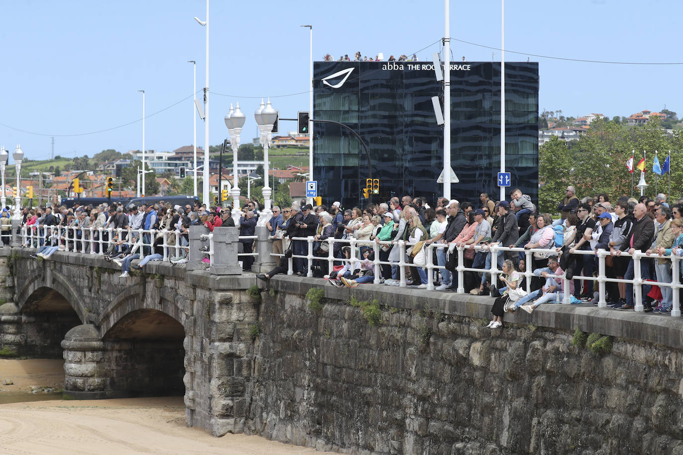 ¿Estuviste en el acto central de las Fuerzas Armadas en Gijón? ¡Búscate!