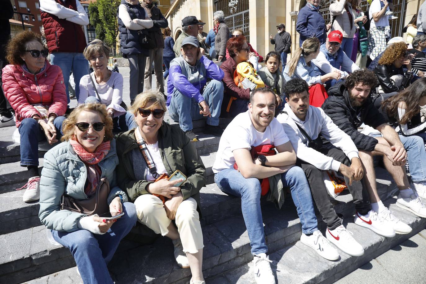 ¿Estuviste en el acto central de las Fuerzas Armadas en Gijón? ¡Búscate!