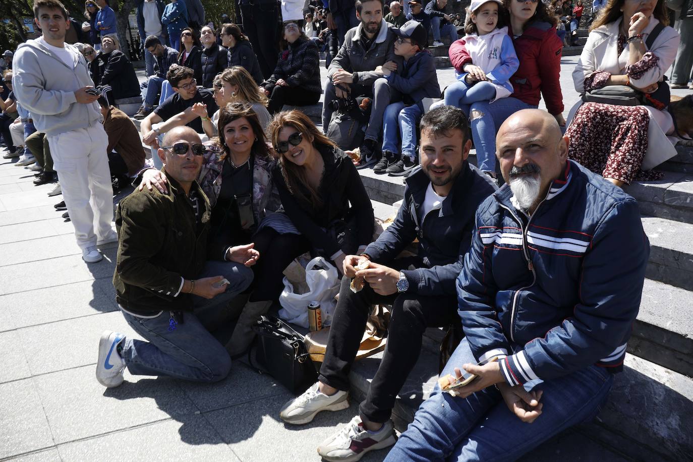 ¿Estuviste en el acto central de las Fuerzas Armadas en Gijón? ¡Búscate!