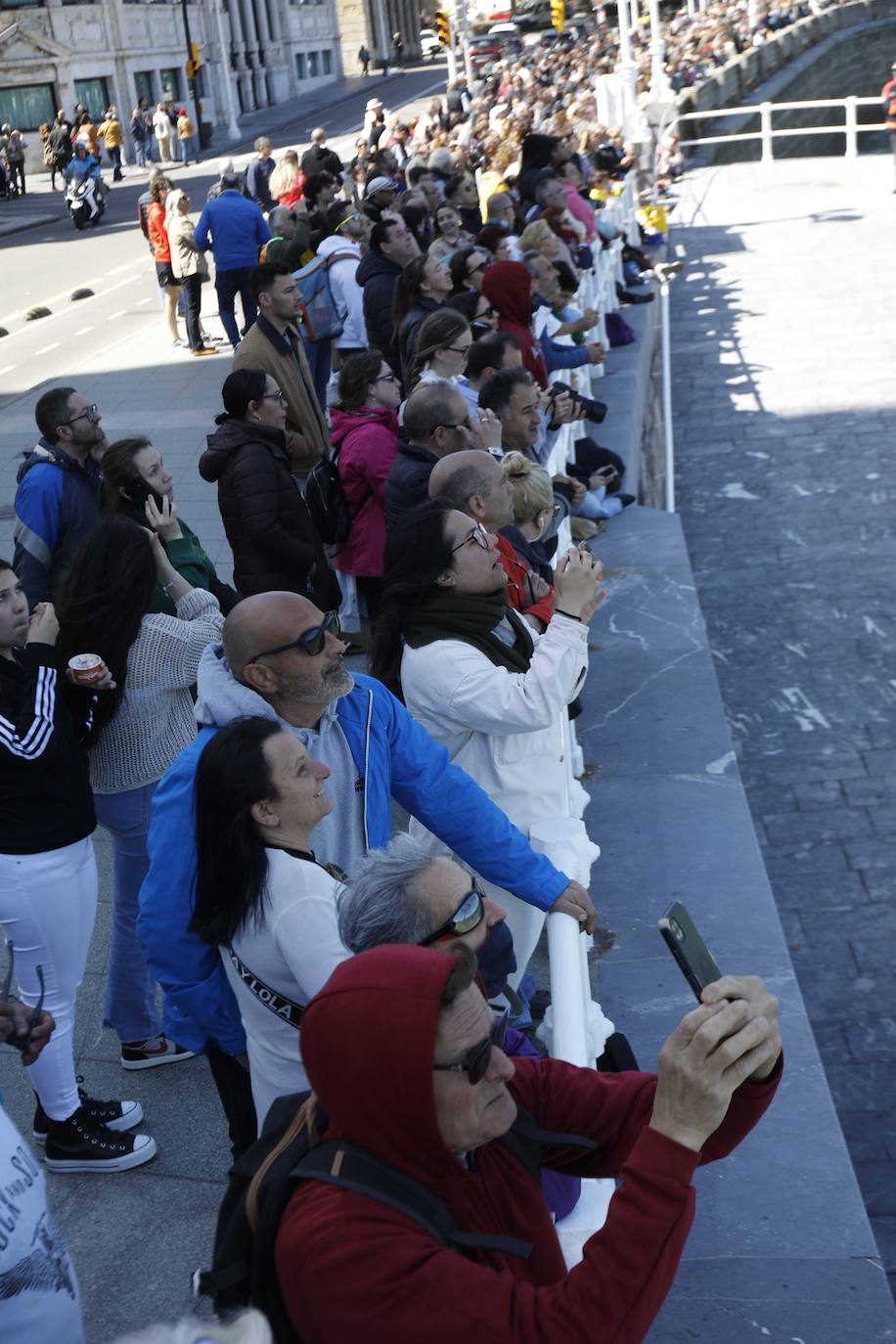 ¿Estuviste en el acto central de las Fuerzas Armadas en Gijón? ¡Búscate!