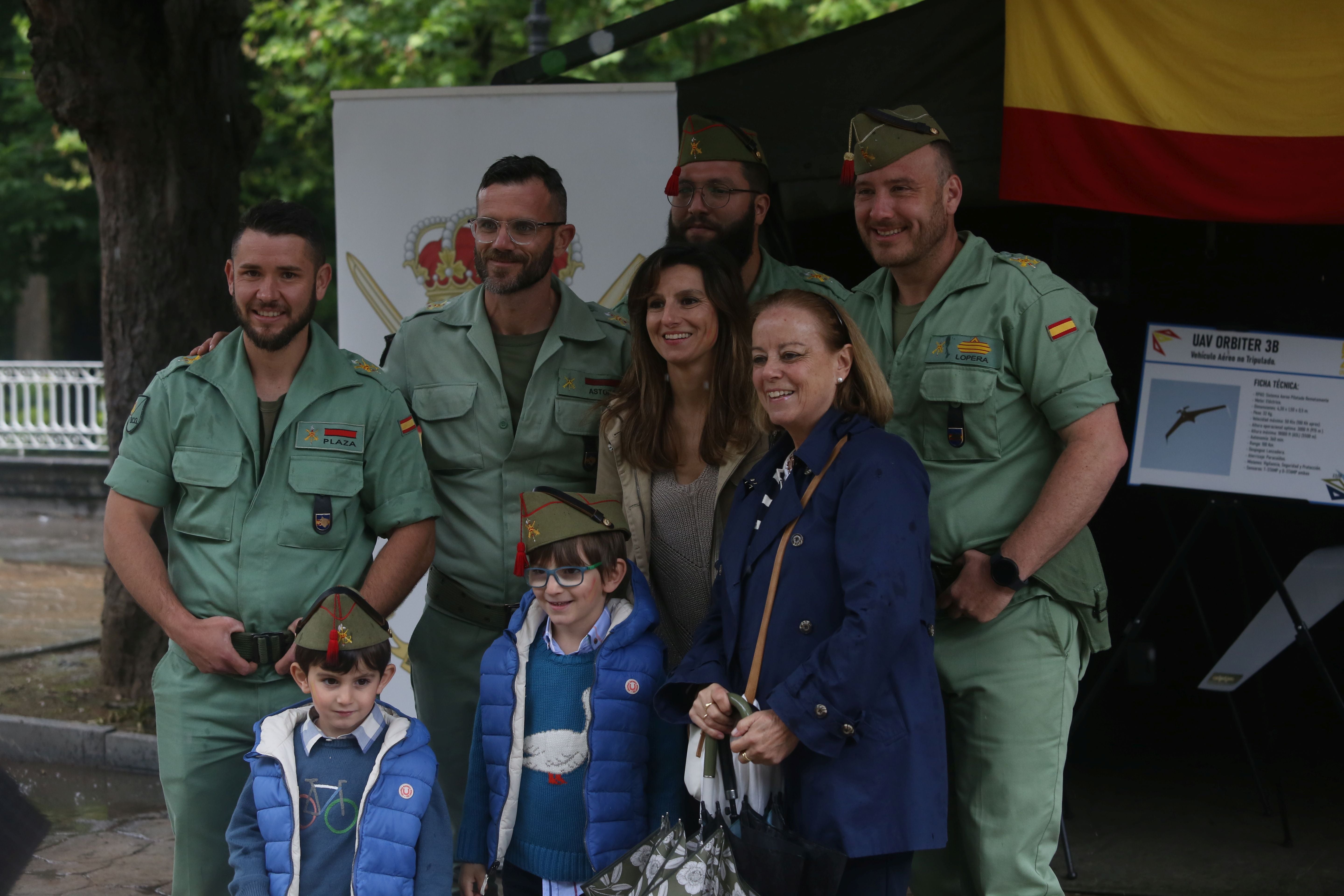 Última oportunidad para conocer a los militares de cerca en Oviedo