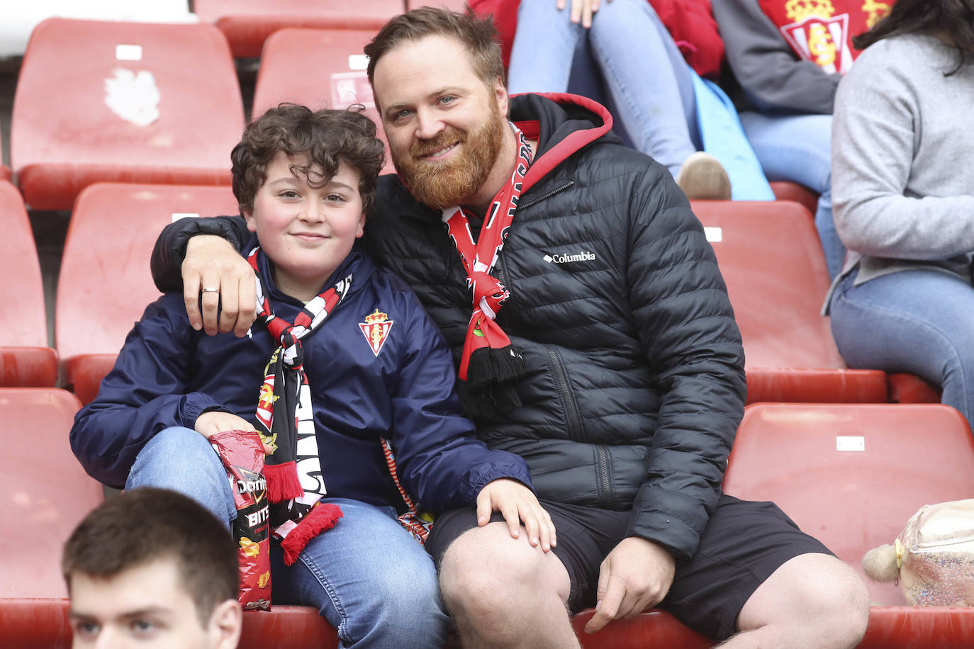 ¿Estuviste en El Molinón en el Sporting - Eibar? ¡Búscate!