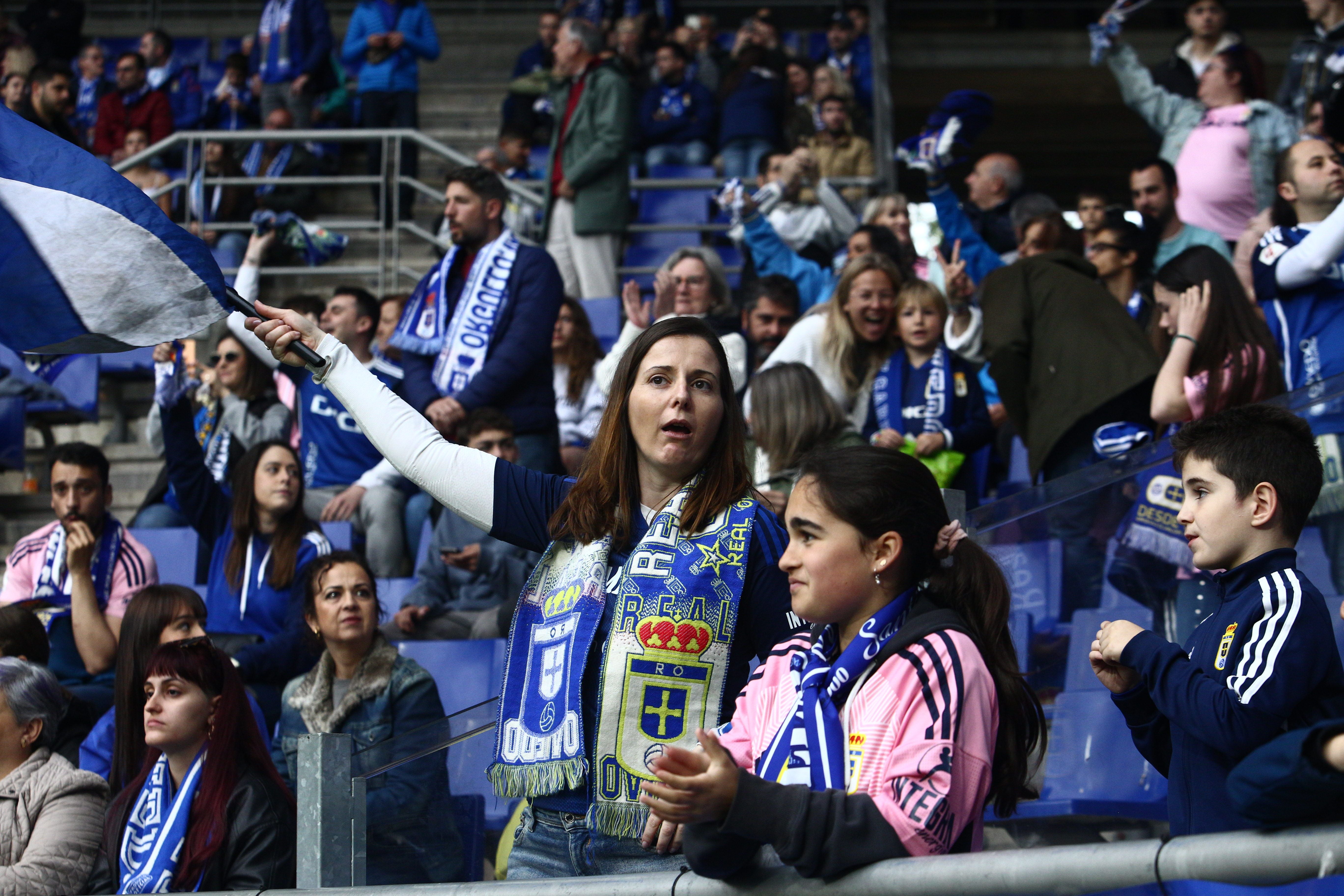 ¿Estuviste en el Real Oviedo - Andorra? ¡Búscate en las fotos!