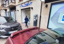 Clínica dental de la que escapó el preso tras una consulta.