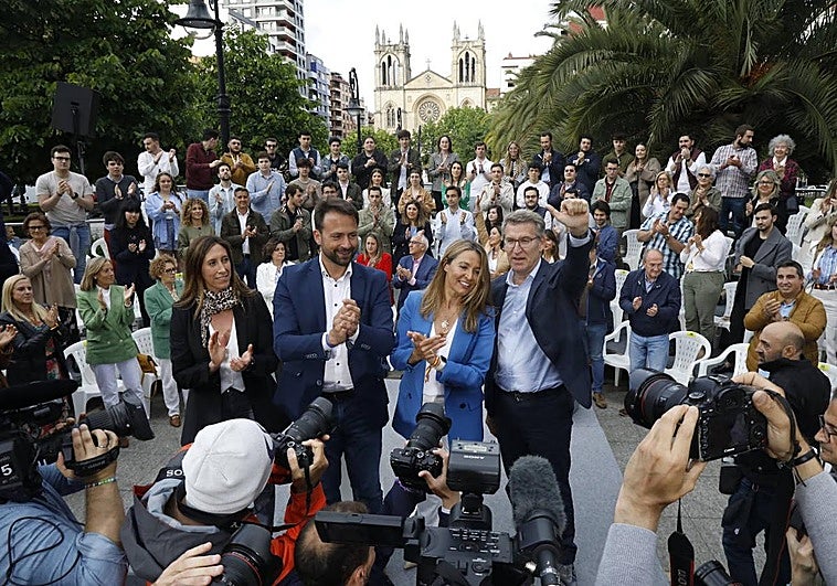 Feijóo reta a Sánchez en Gijón a convocar elecciones: «Si tan buena es la amnistía, que consulte a los españoles»