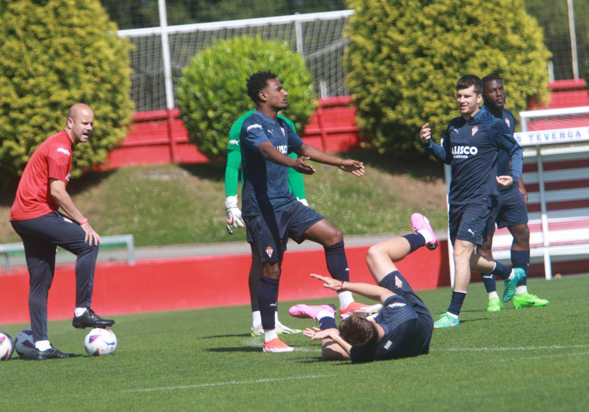 Último entrenamiento del Sporting antes de jugarse el &#039;play off&#039;