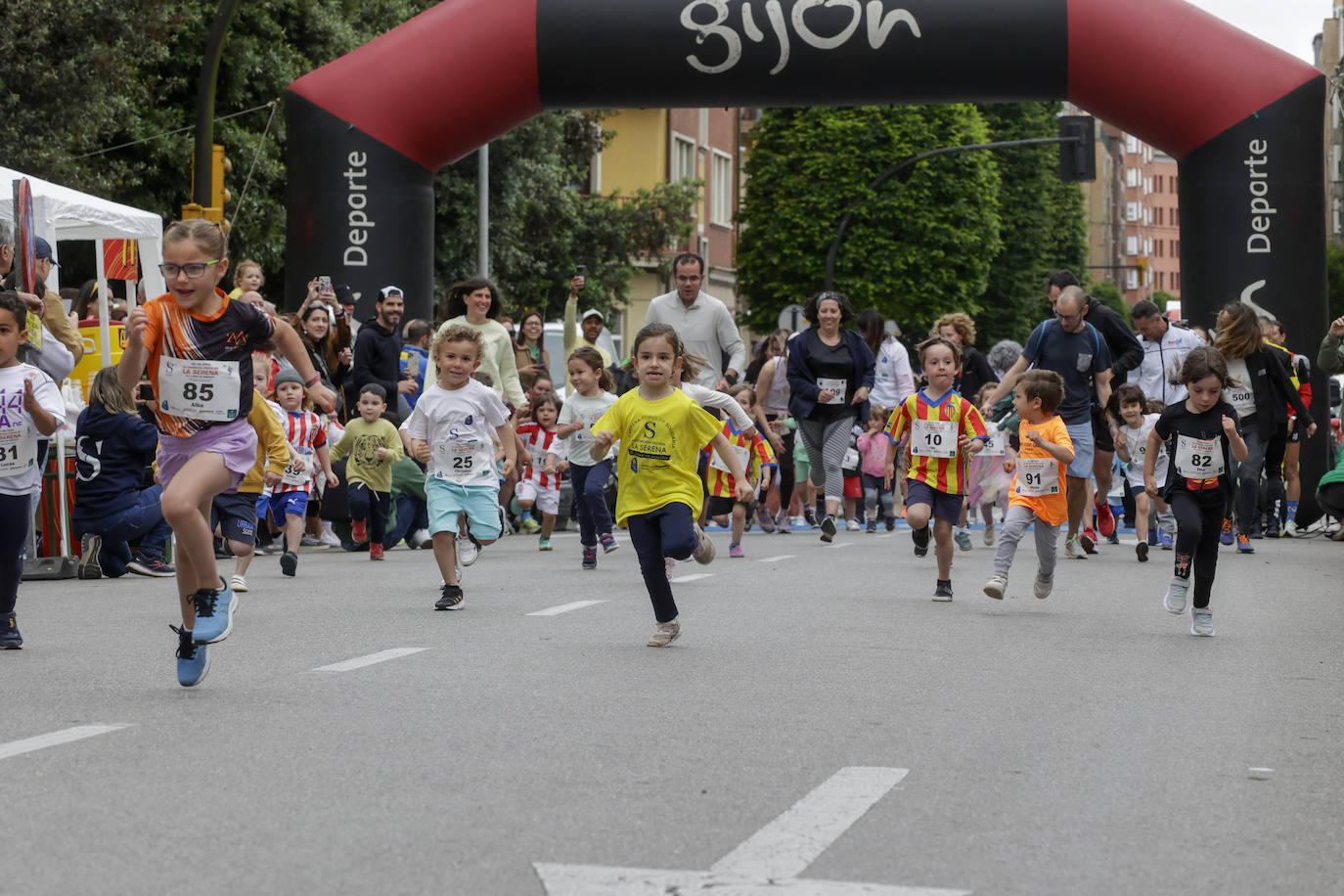 Medio millar de personas en la Carrera Popular Solidaria La Serena-El Llano en Marcha&#039;