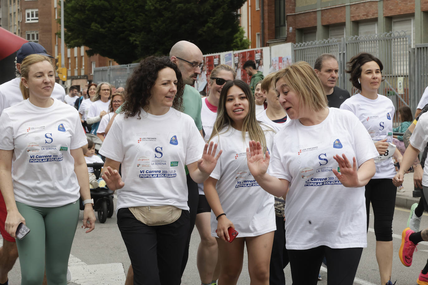 Medio millar de personas en la Carrera Popular Solidaria La Serena-El Llano en Marcha&#039;