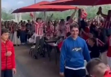 Gijón enloquece con el Sporting