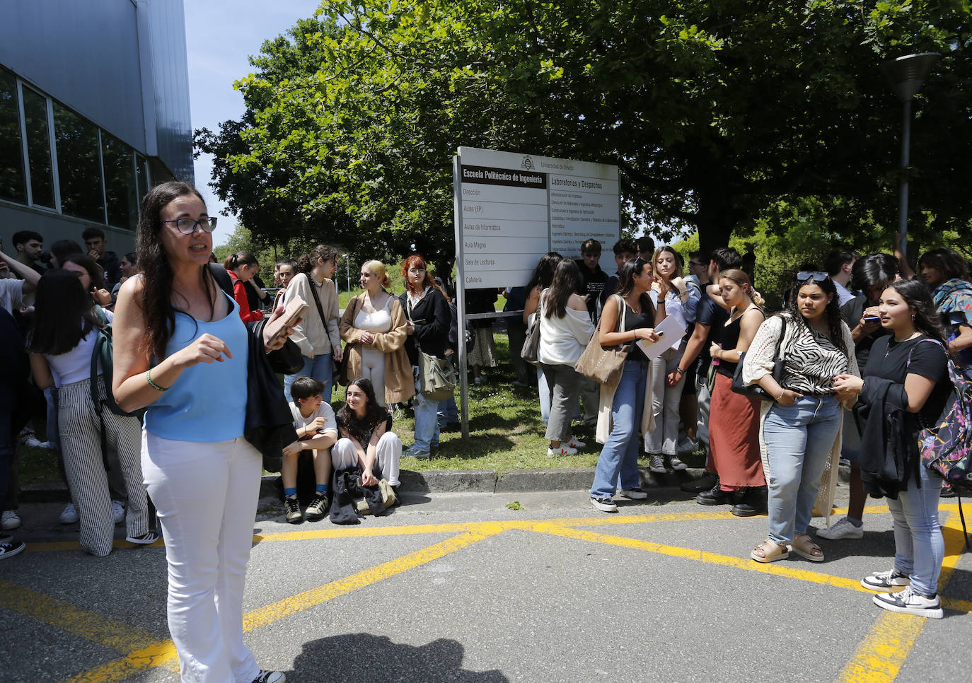 Nervios, incertidumbre y repasos de última hora: así viven los asturianos el inicio de la EBAU