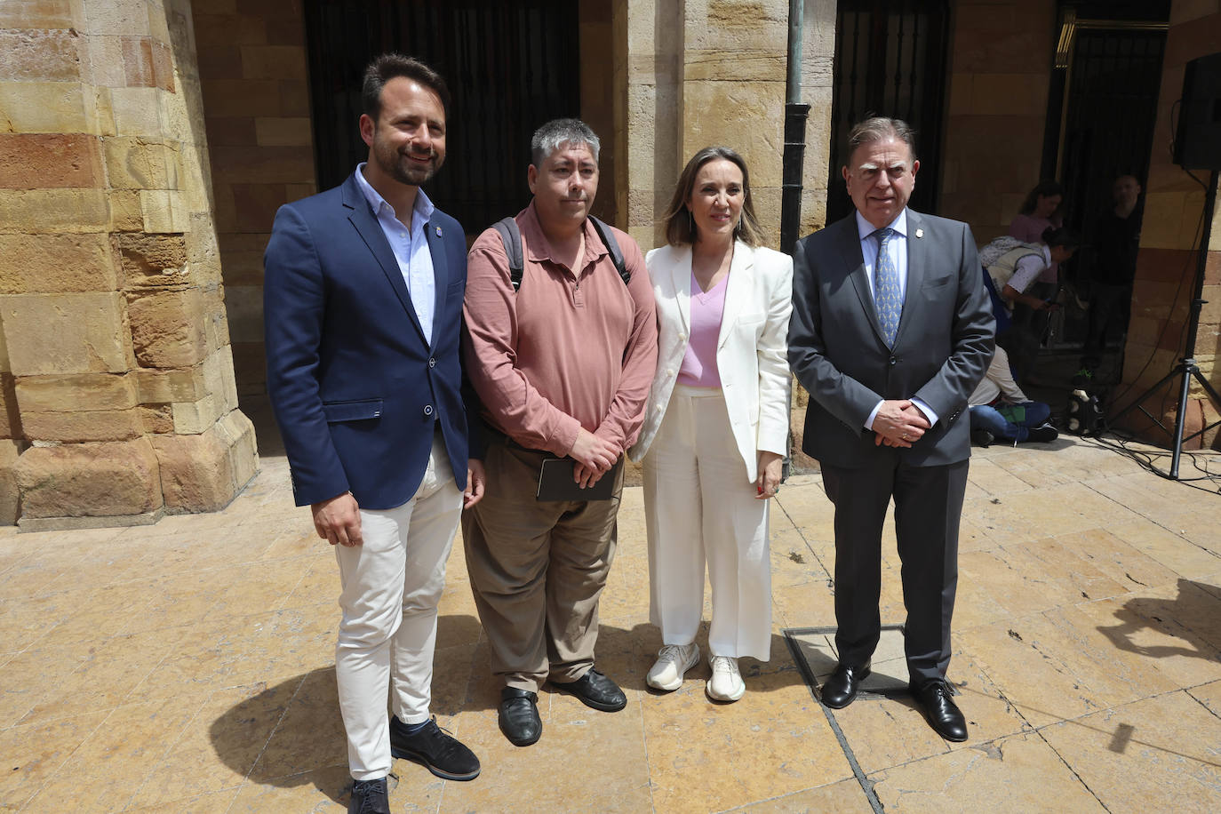 Cuca Gamarra visita Asturias en plena campaña electoral para las europeas