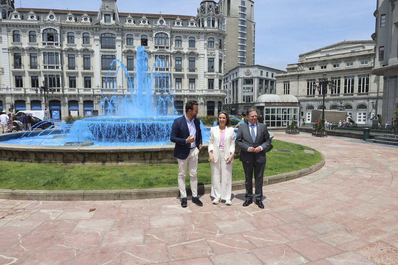 Cuca Gamarra visita Asturias en plena campaña electoral para las europeas