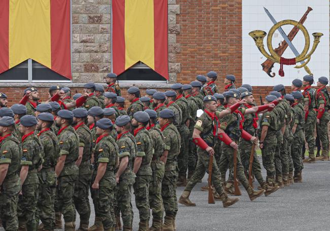 La BRILAT celebra con una parada militar el 58 aniversario de su creación.