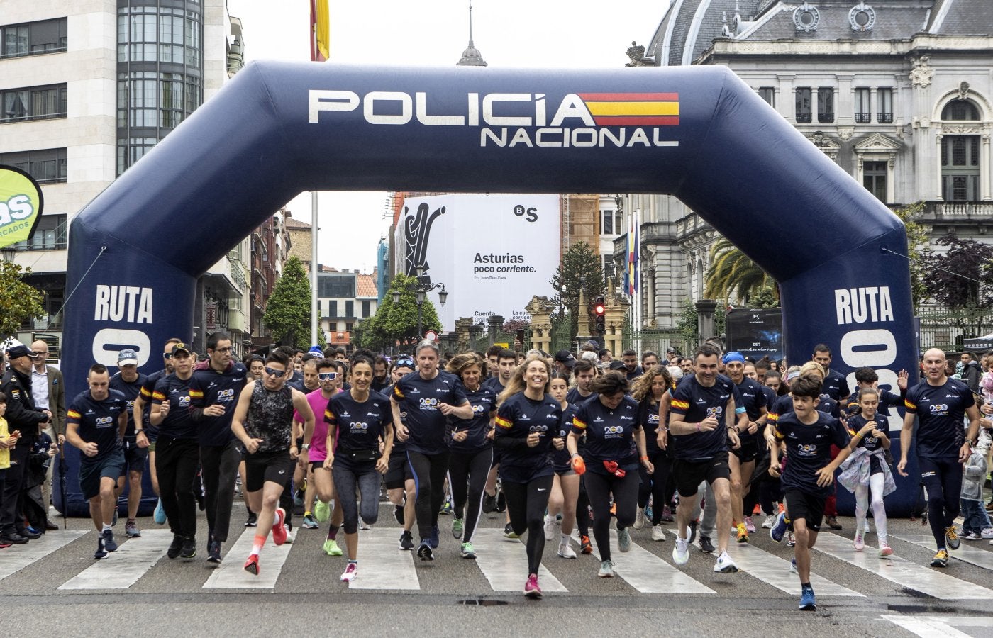 La salida de la carrera principal de la Ruta 091, que partió de la calle Uría.