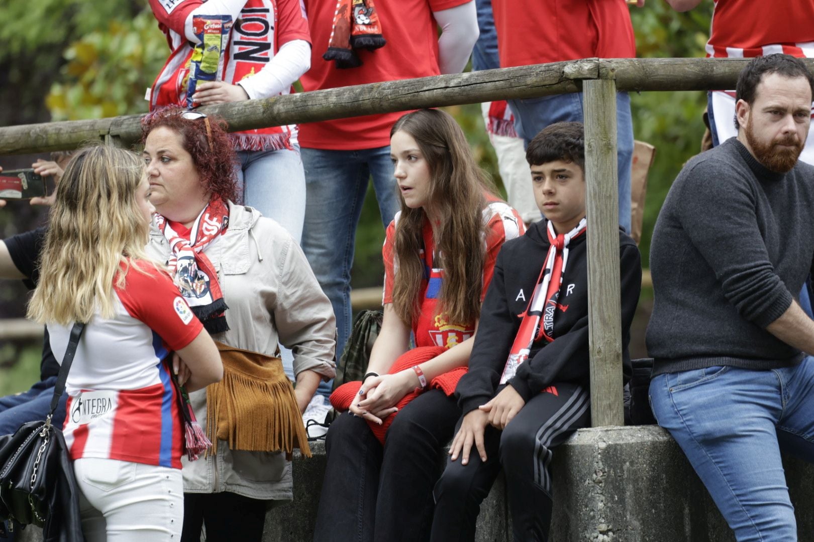 Gijón, una ciudad volcada con su equipo: «¡Vamos Sporting!»