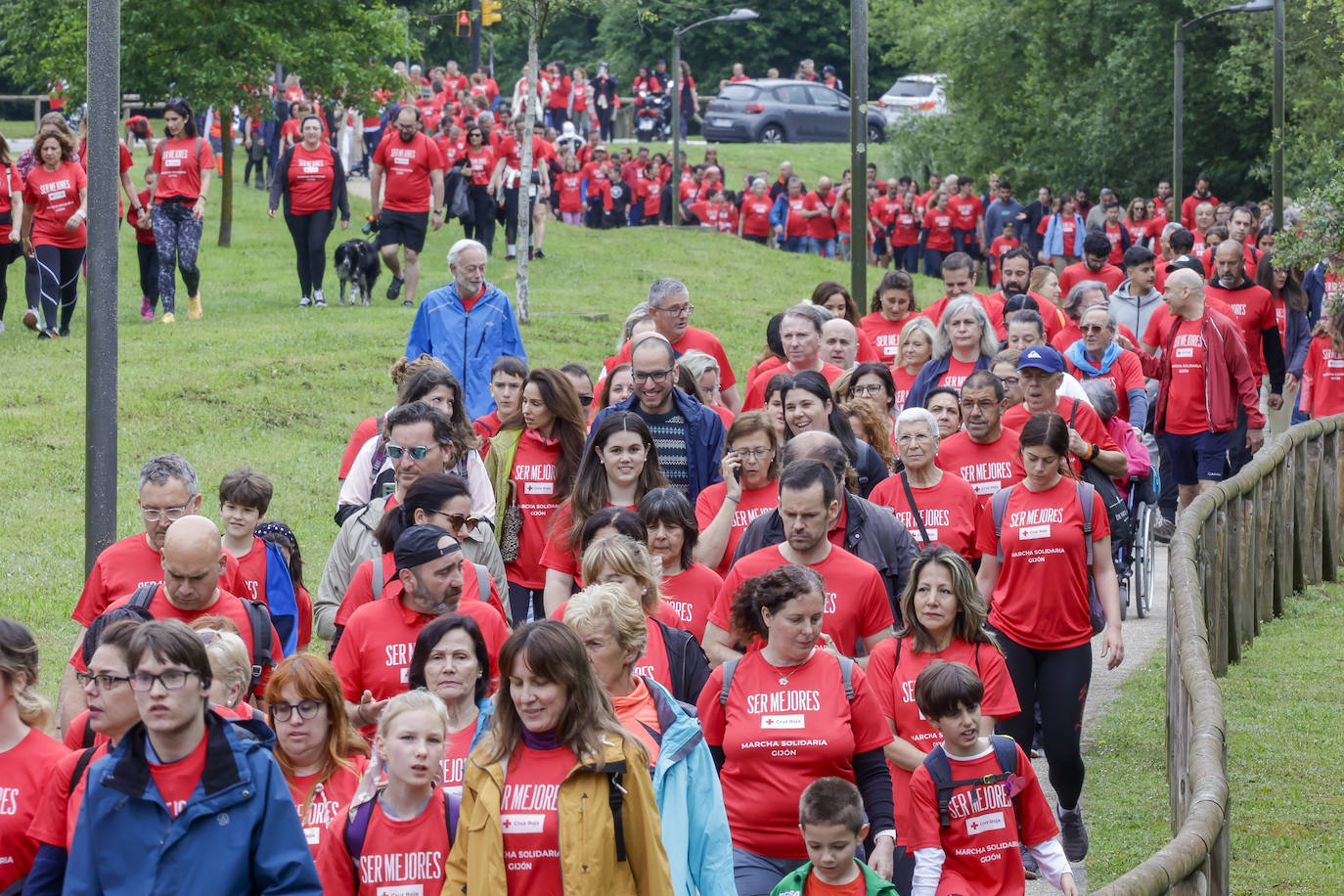 Primera marcha solidaria de Cruz Roja