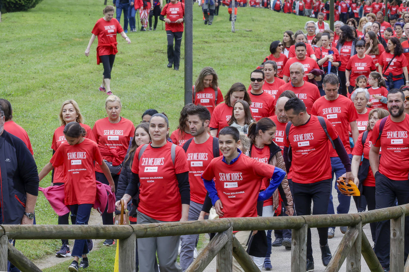 Primera marcha solidaria de Cruz Roja