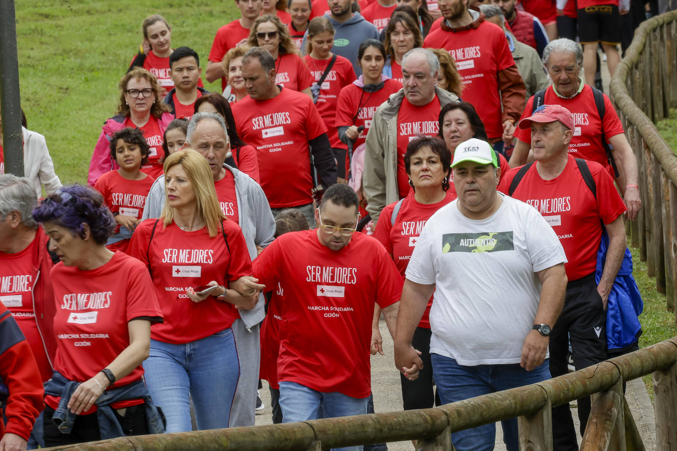 Primera marcha solidaria de Cruz Roja