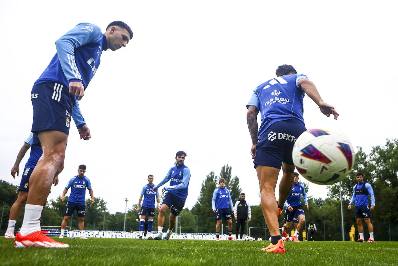 Entrenamiento del Real Oviedo tras el partido contra el Eibar