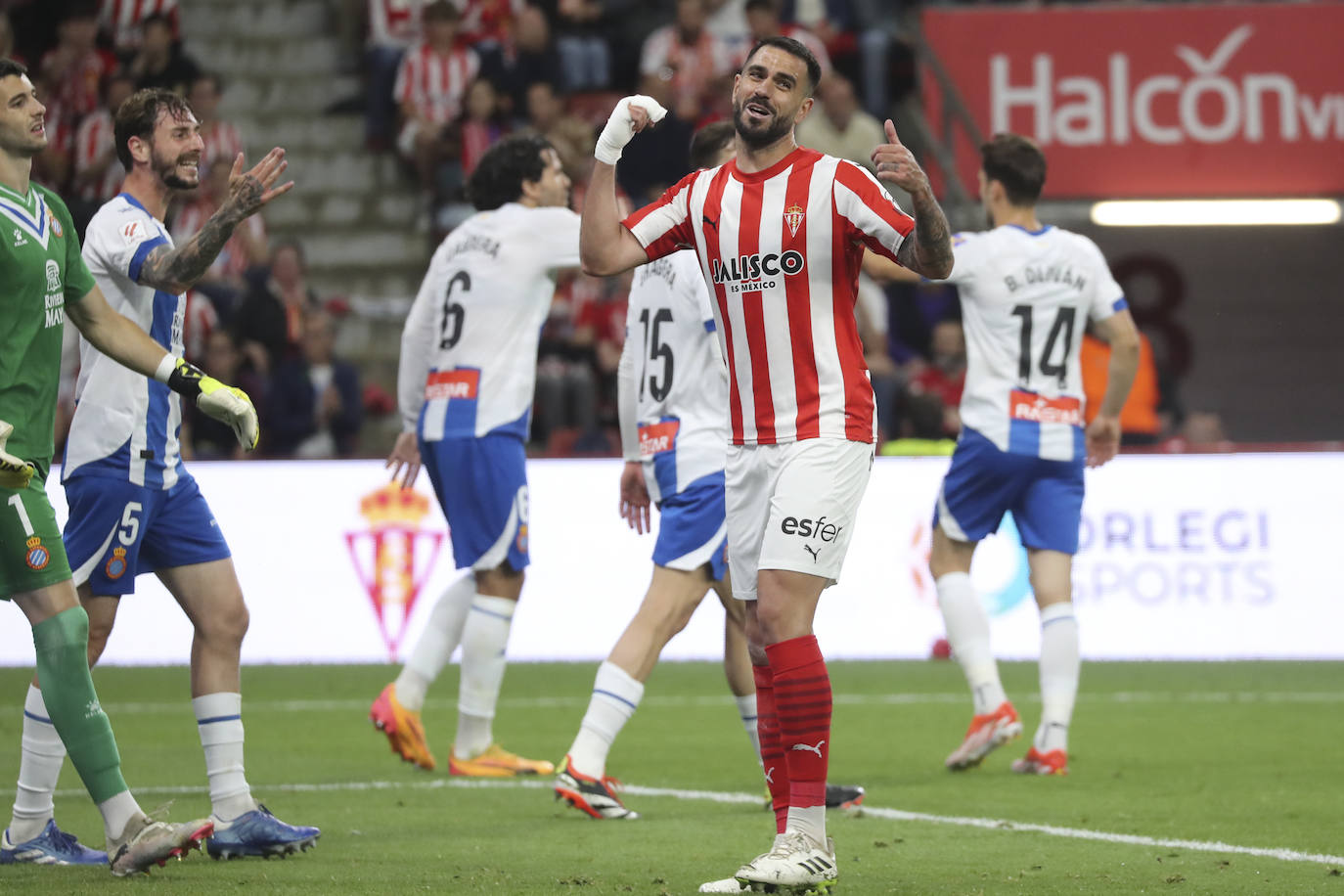 Las mejores imágenes del partido entre el Sporting y el Espanyol