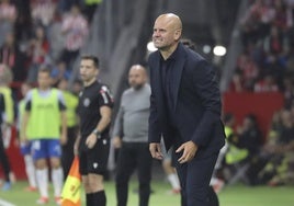 Ramírez durante el partido en El Molinón.